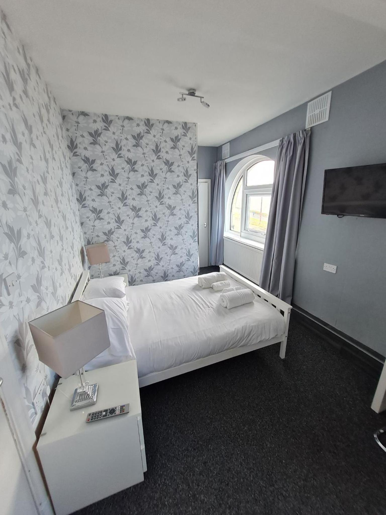 Quadruple Room with Sea View - Photo 1