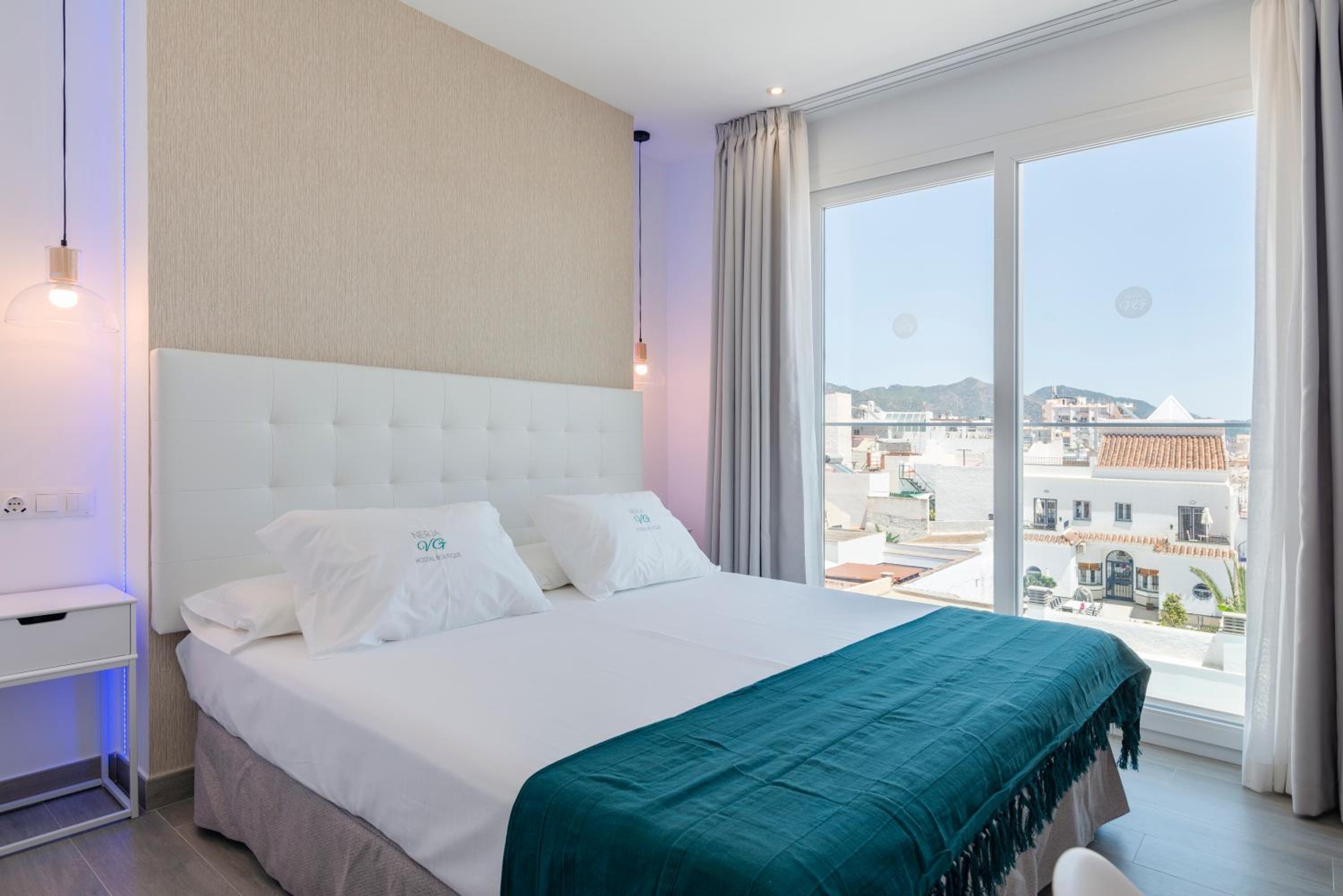 Habitación Doble con Vista a la Piscina