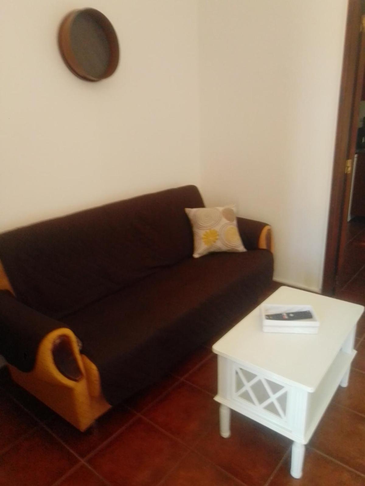 One-Bedroom House - Photo 10