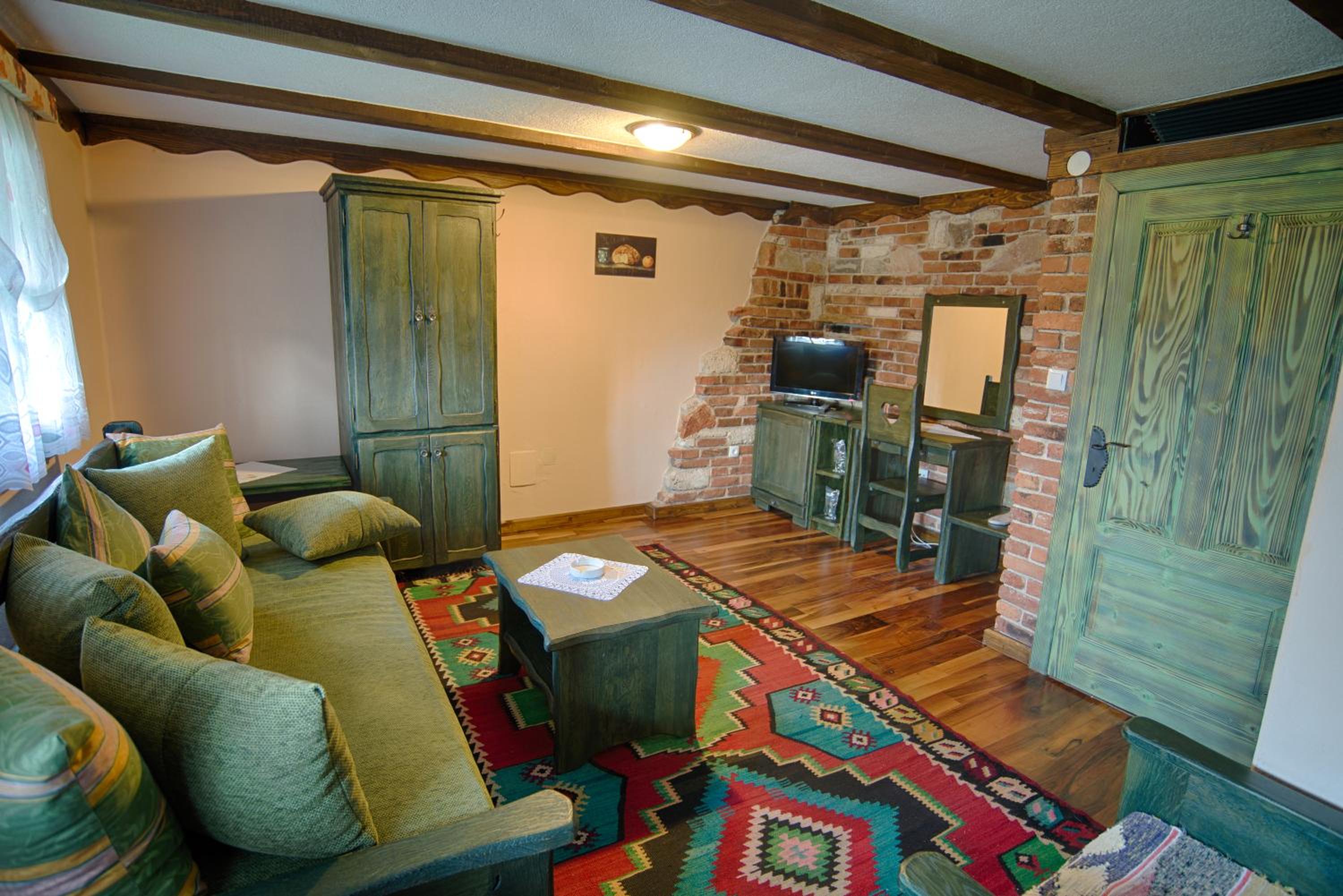 Duplex Suite - Photo 3