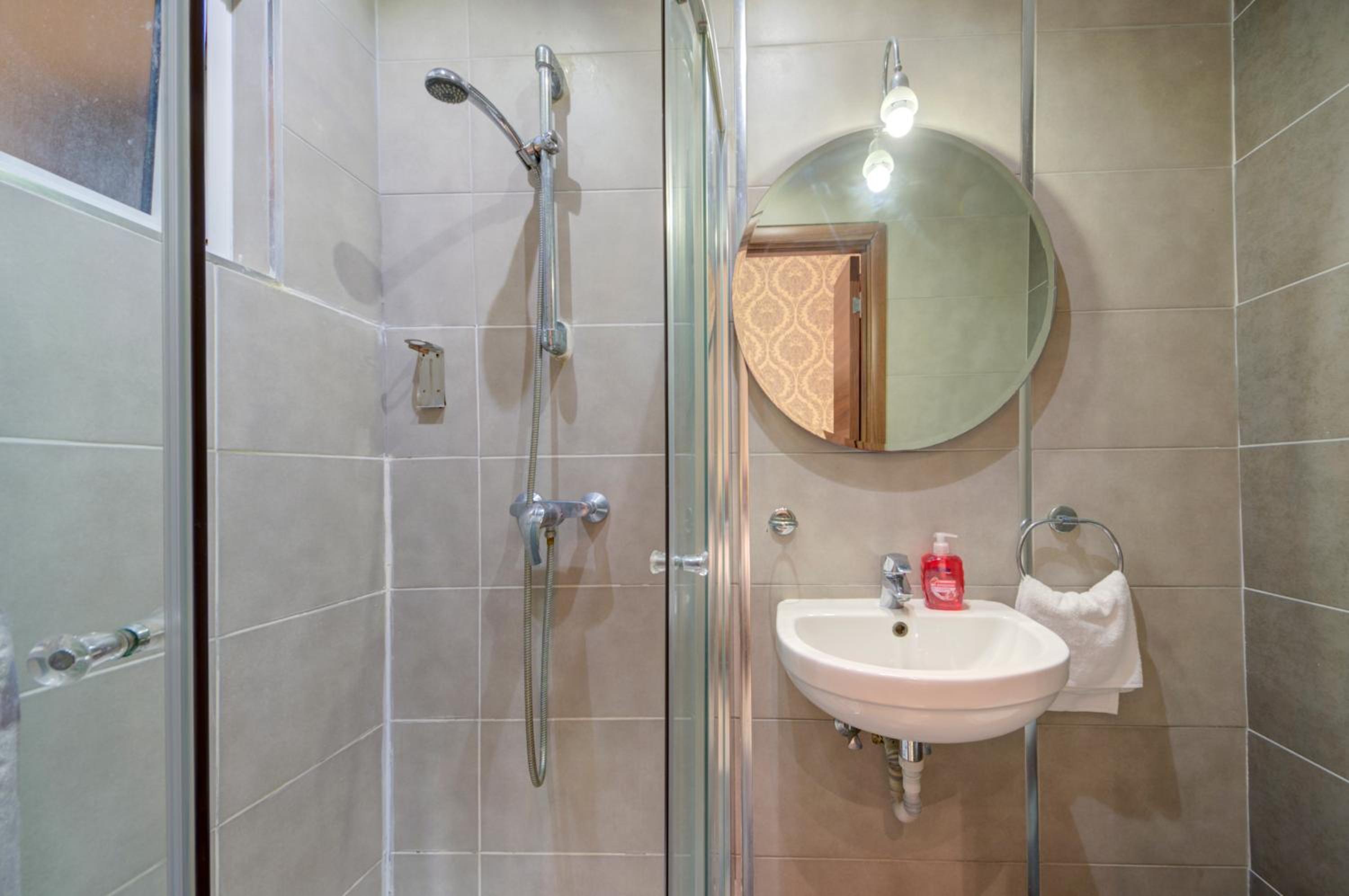 Standard Apartment - Photo 5