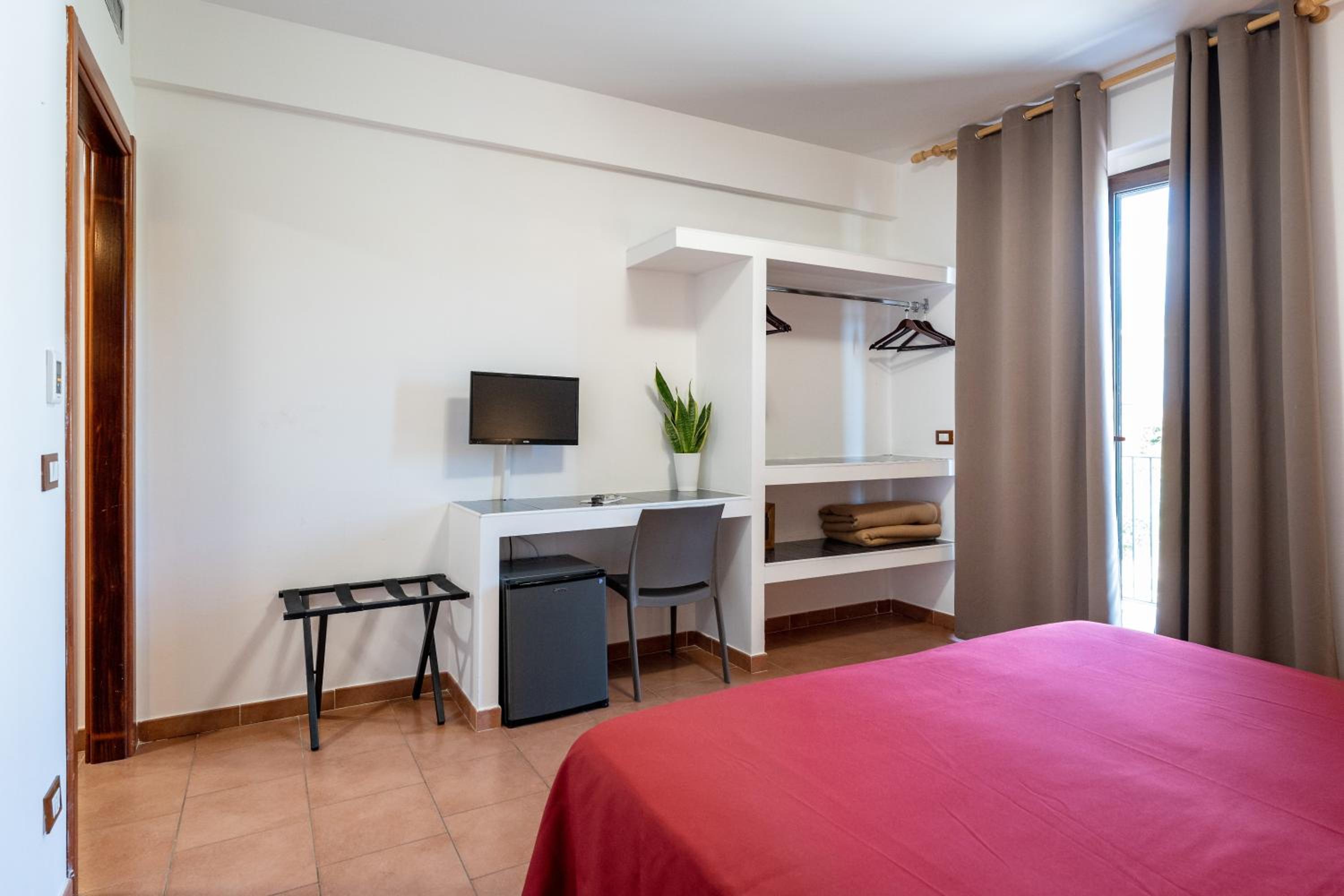 Triple Room - Photo 5