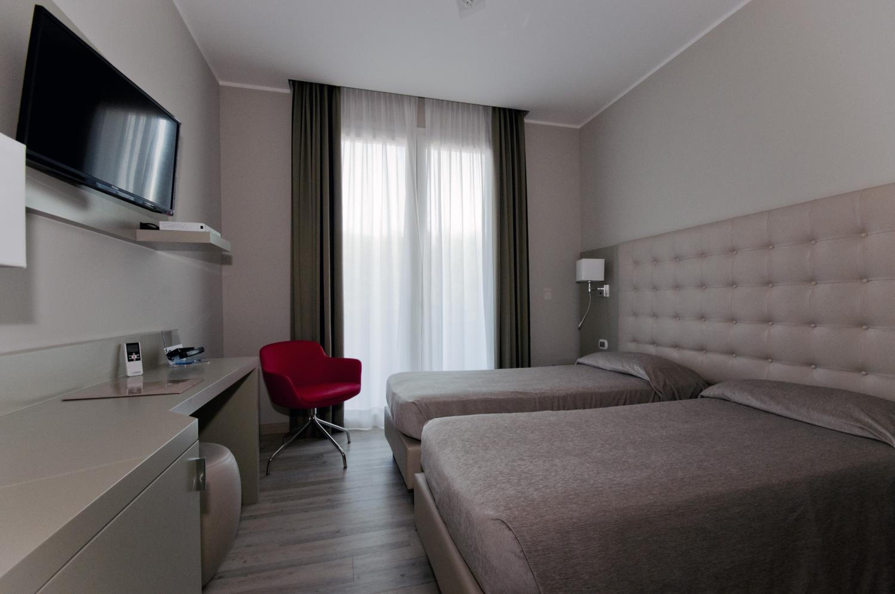 Superior Single Room photo 3