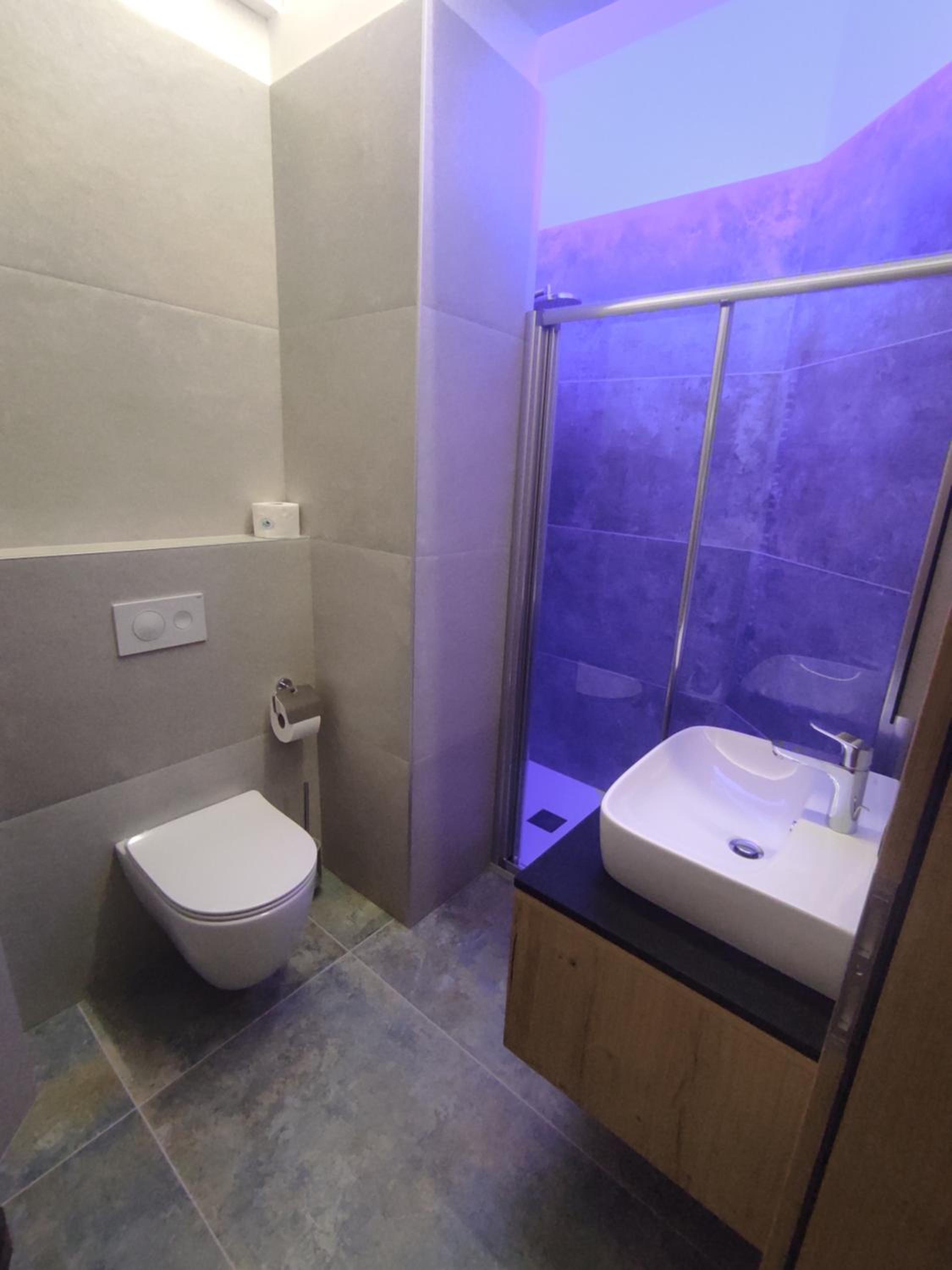 Superior Double or Twin Room - Photo 6