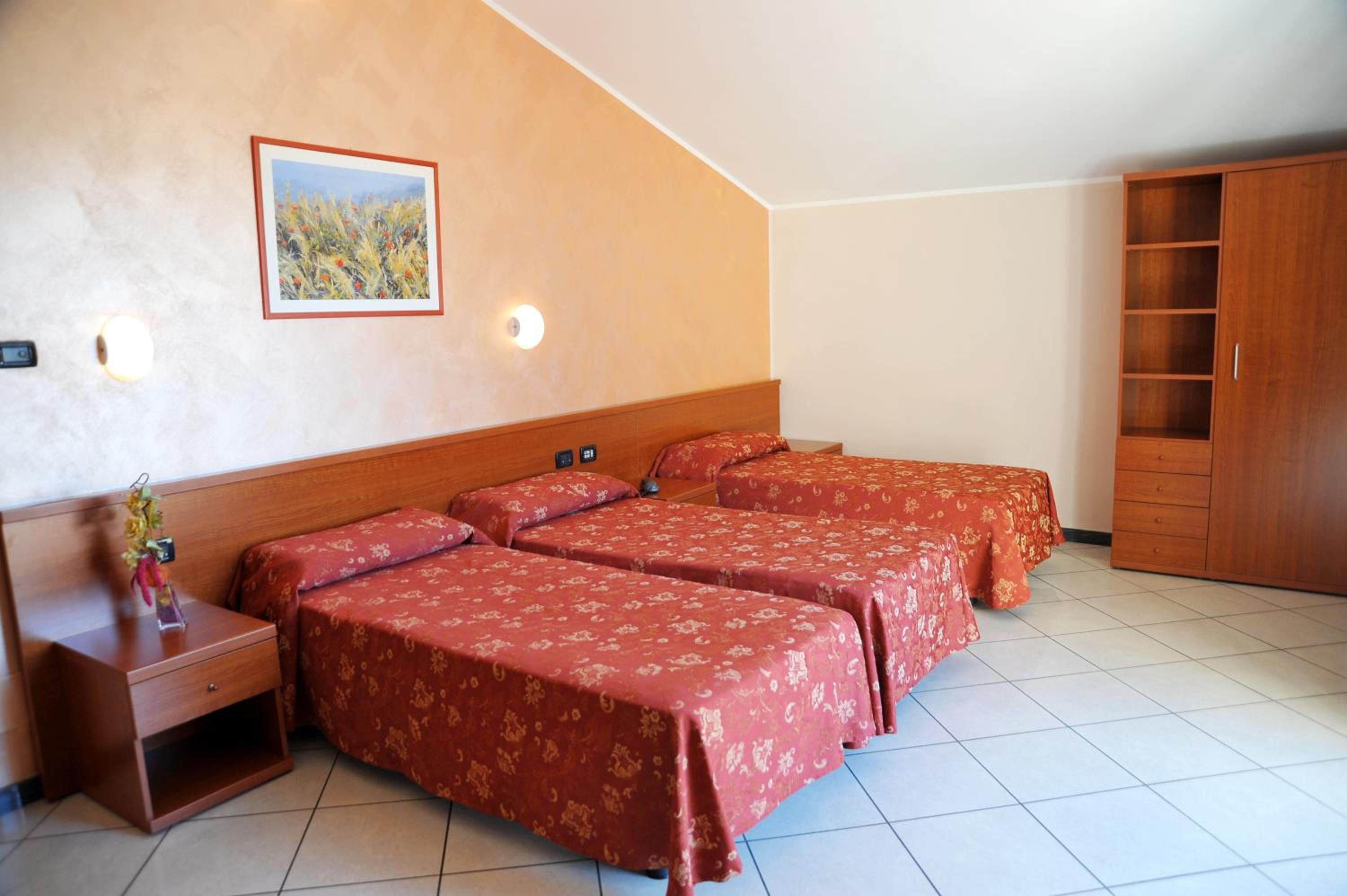 Triple Room photo 3