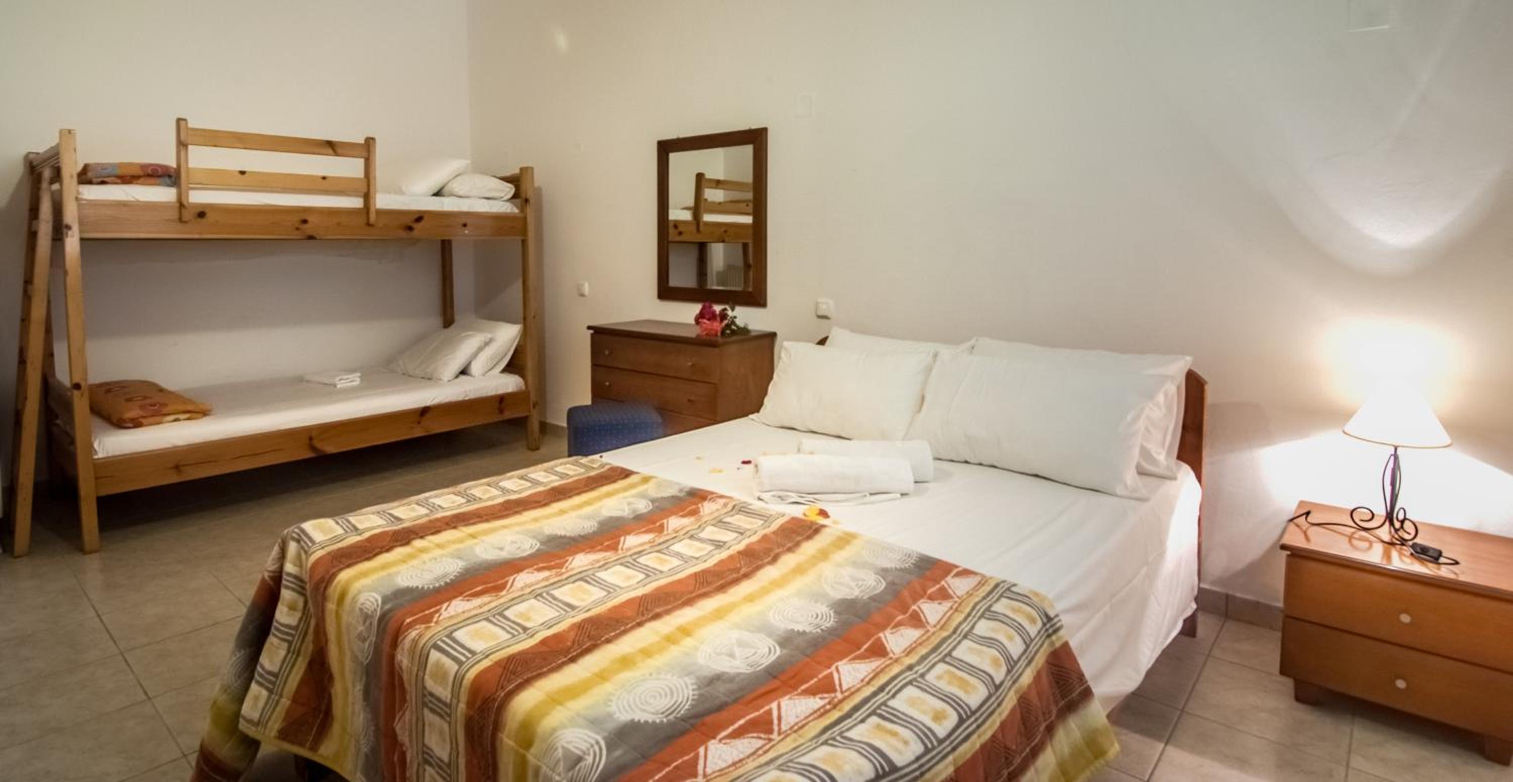 Zefyros Apartment