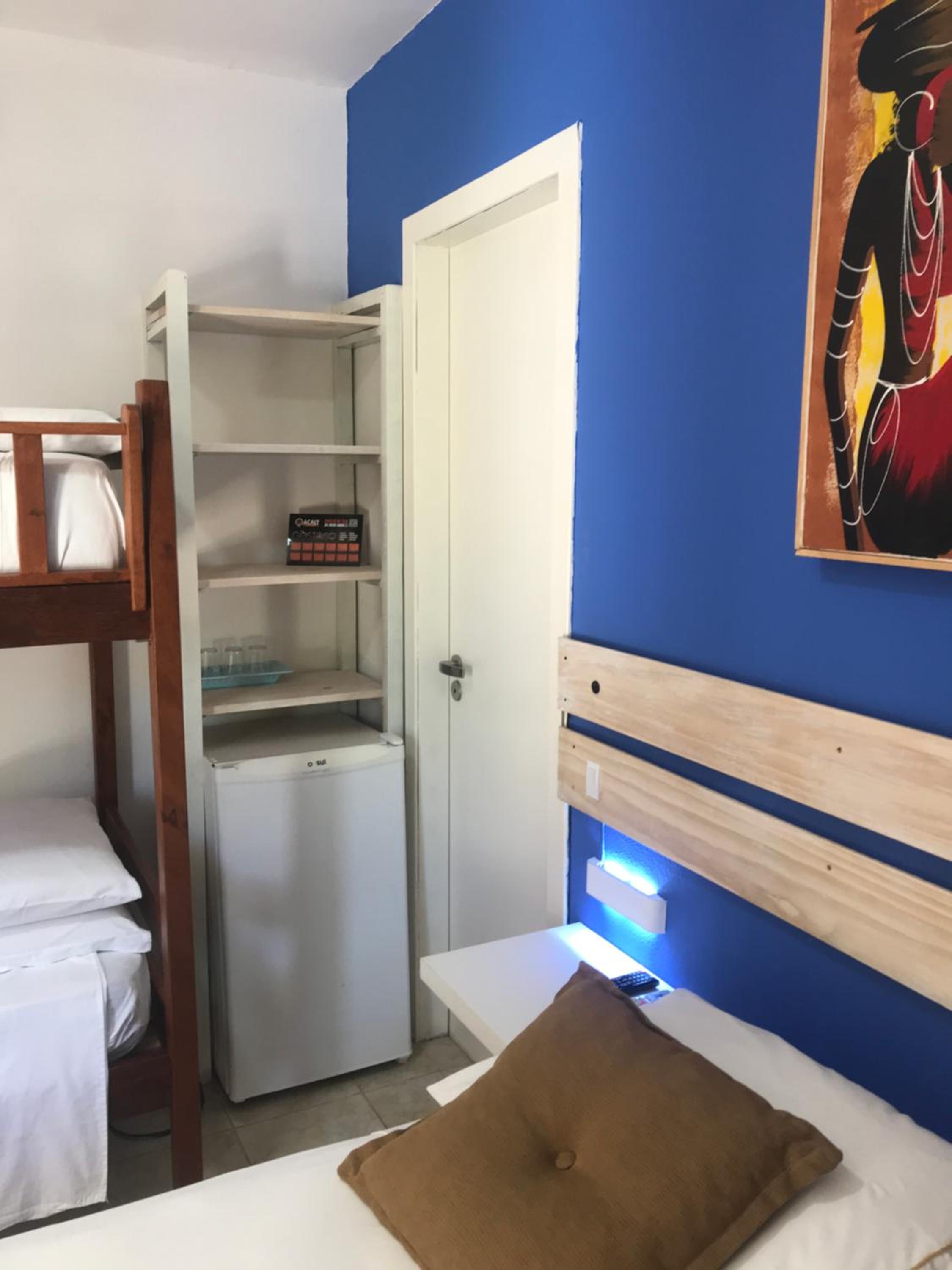 Quadruple Room with Private Bathroom - Photo 5
