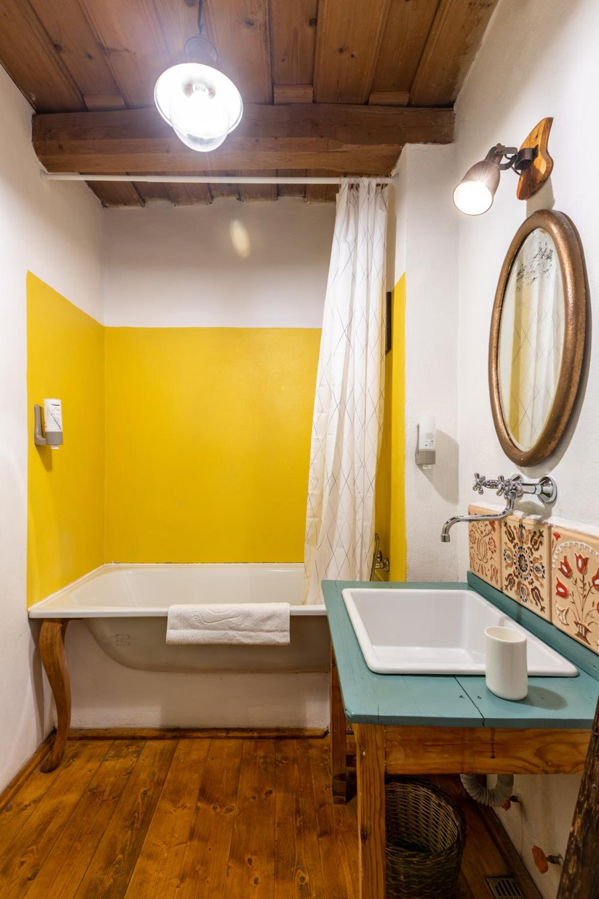 Superior Triple Room - Photo 10
