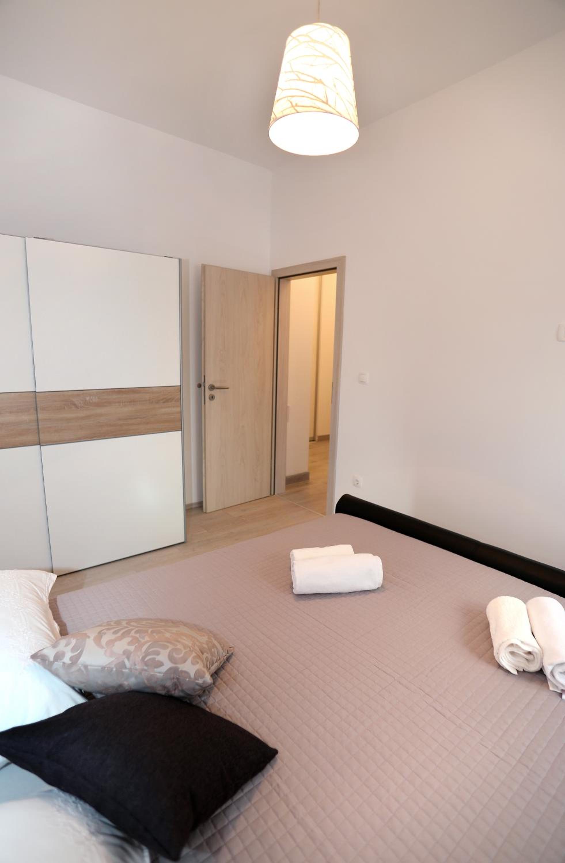 Apartment with Garden View - Photo 4