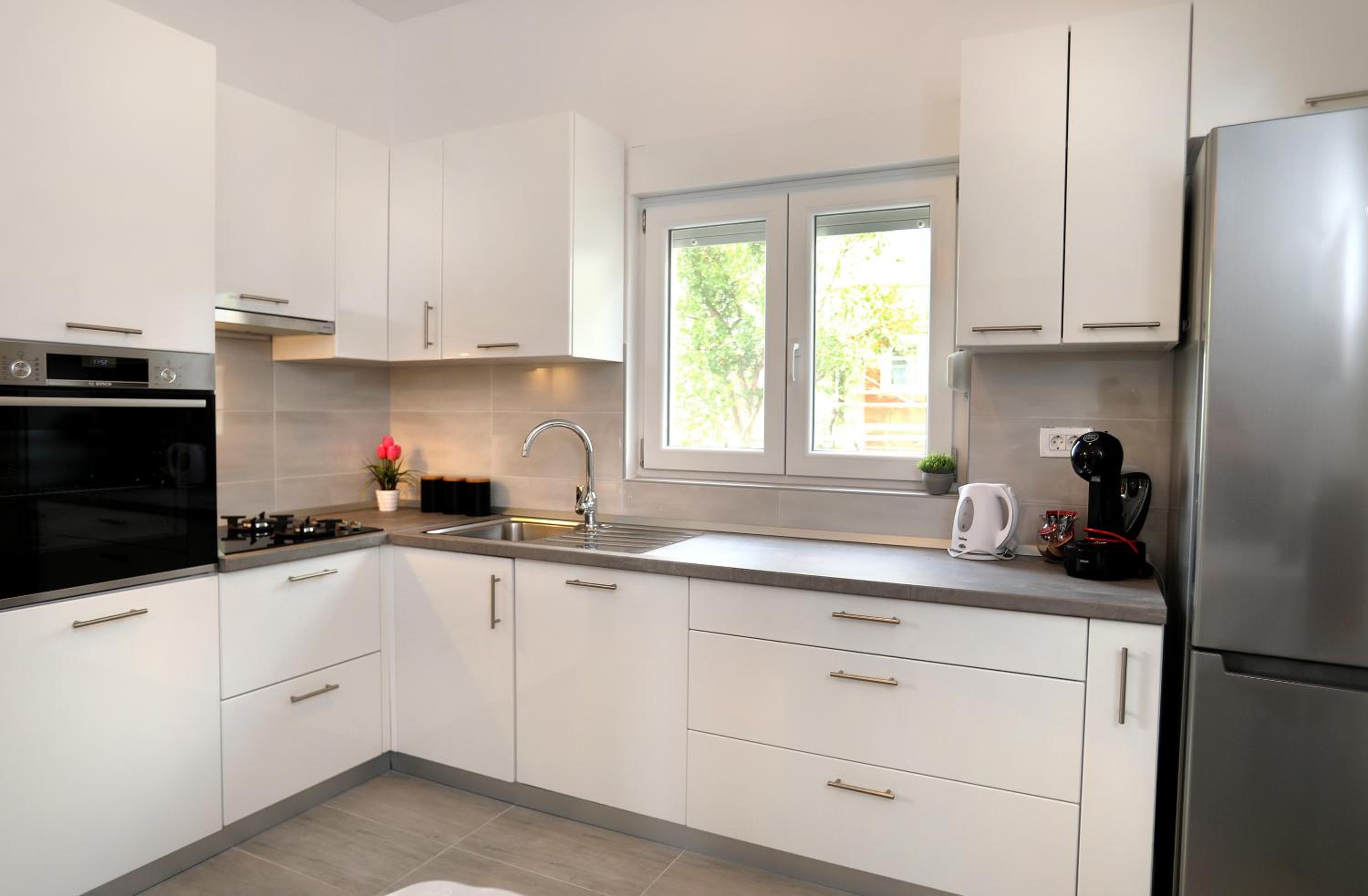 Apartment with Garden View - Photo 15