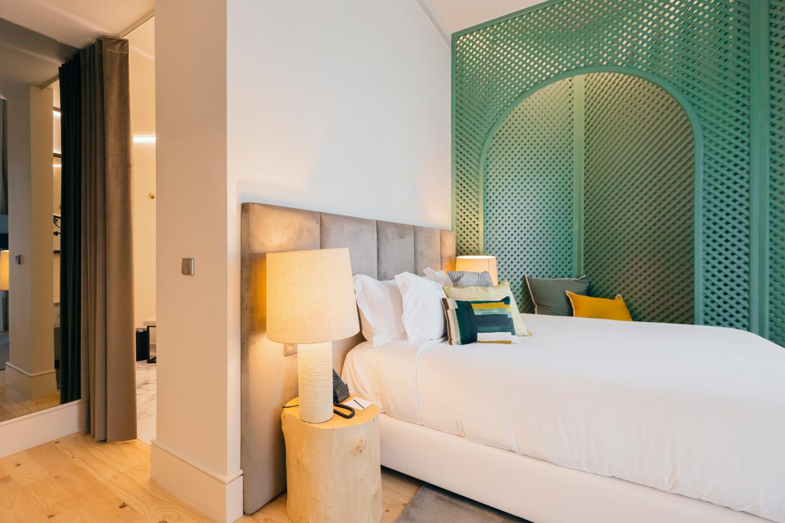 Executive Deluxe Double or Twin Room