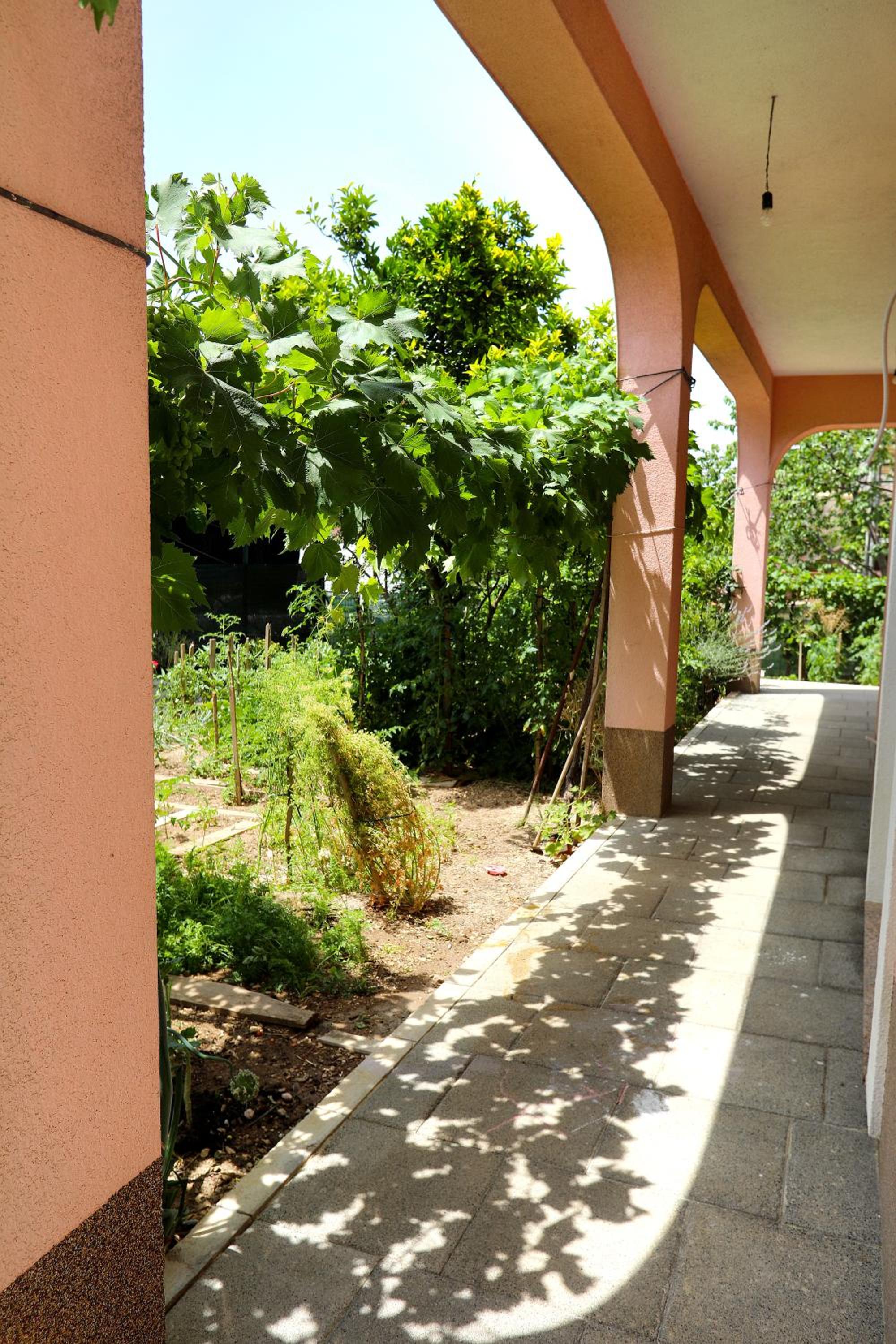 Apartment with Garden View - Photo 27