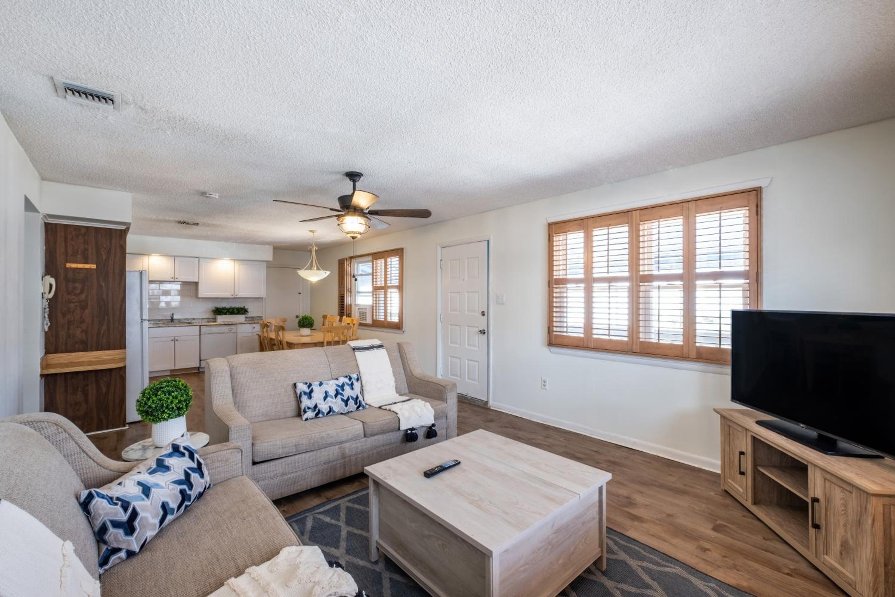 Three-Bedroom Apartment - Photo 1