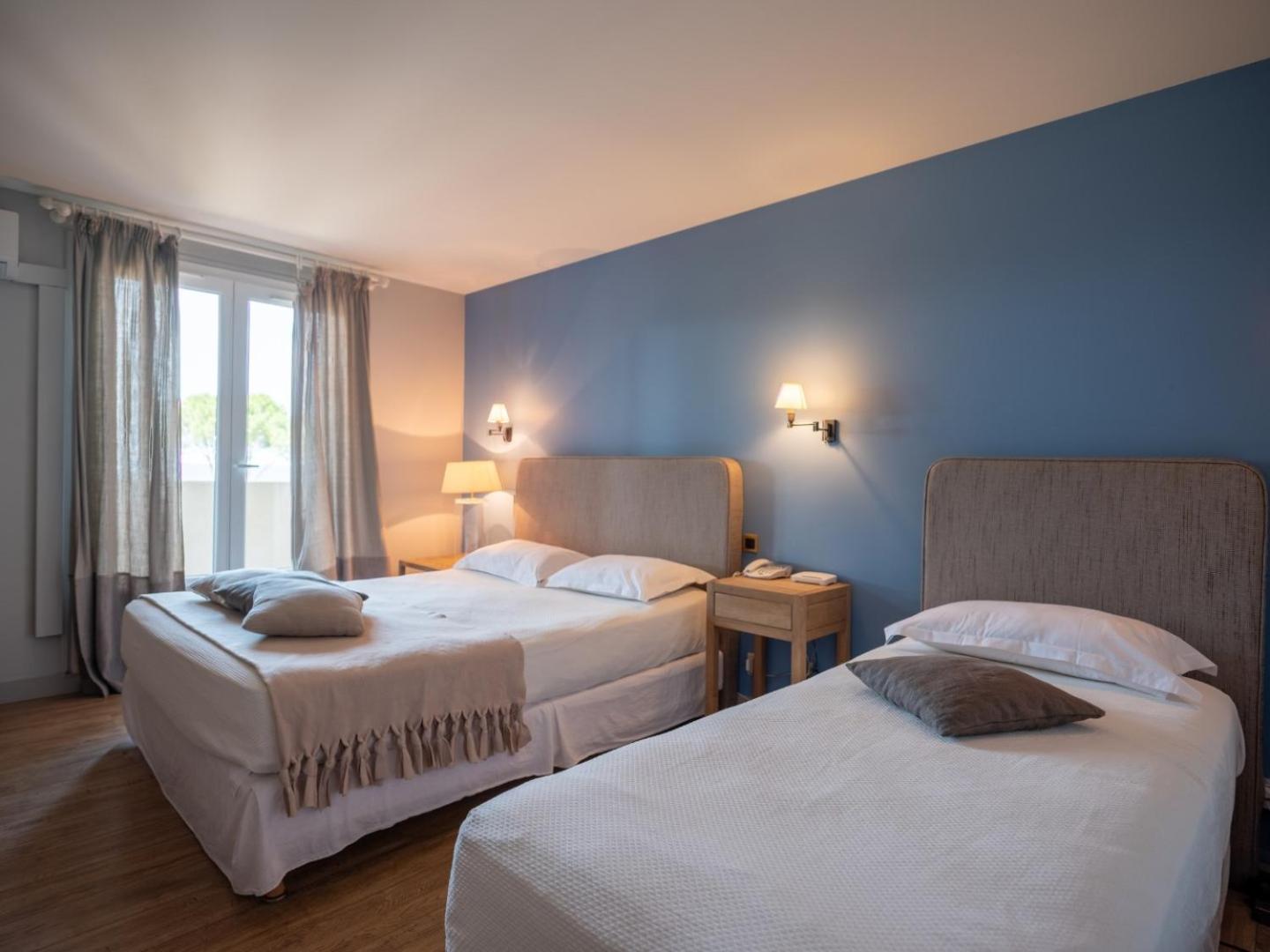 Triple Room - Photo 6