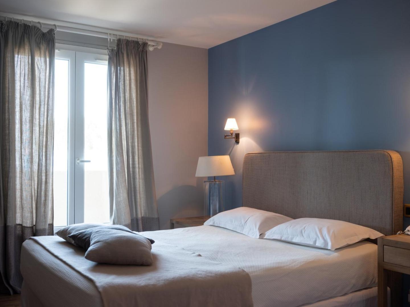 Double Room - Photo 6