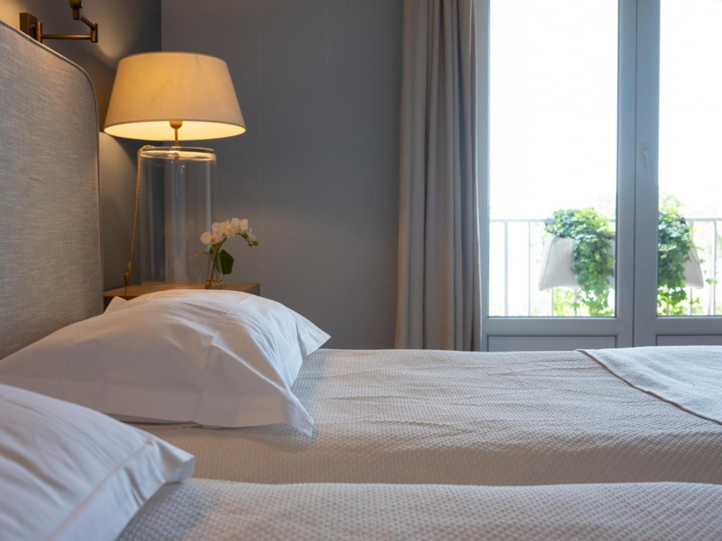 Twin Room - Photo 8