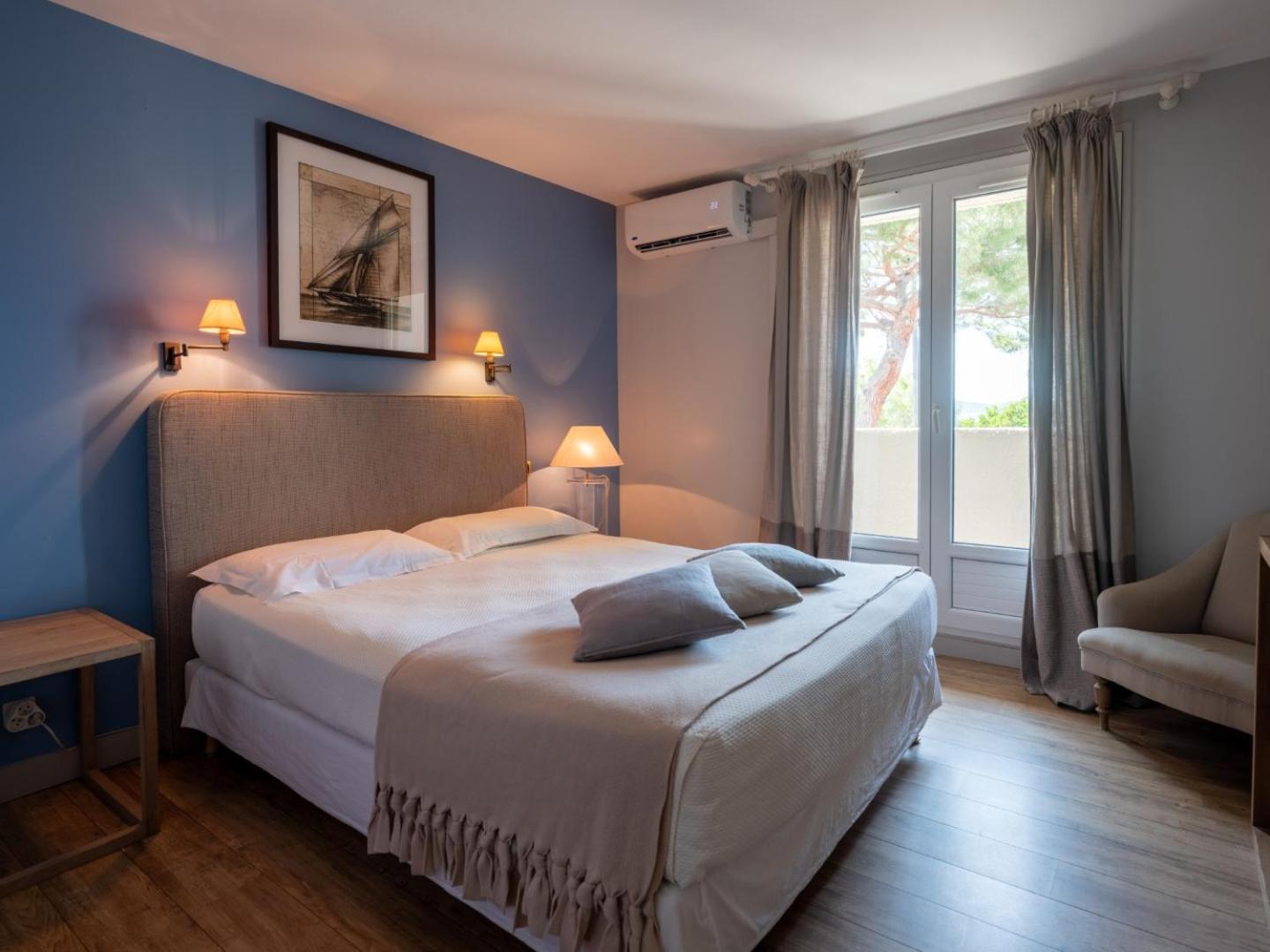Double Room - Photo 3
