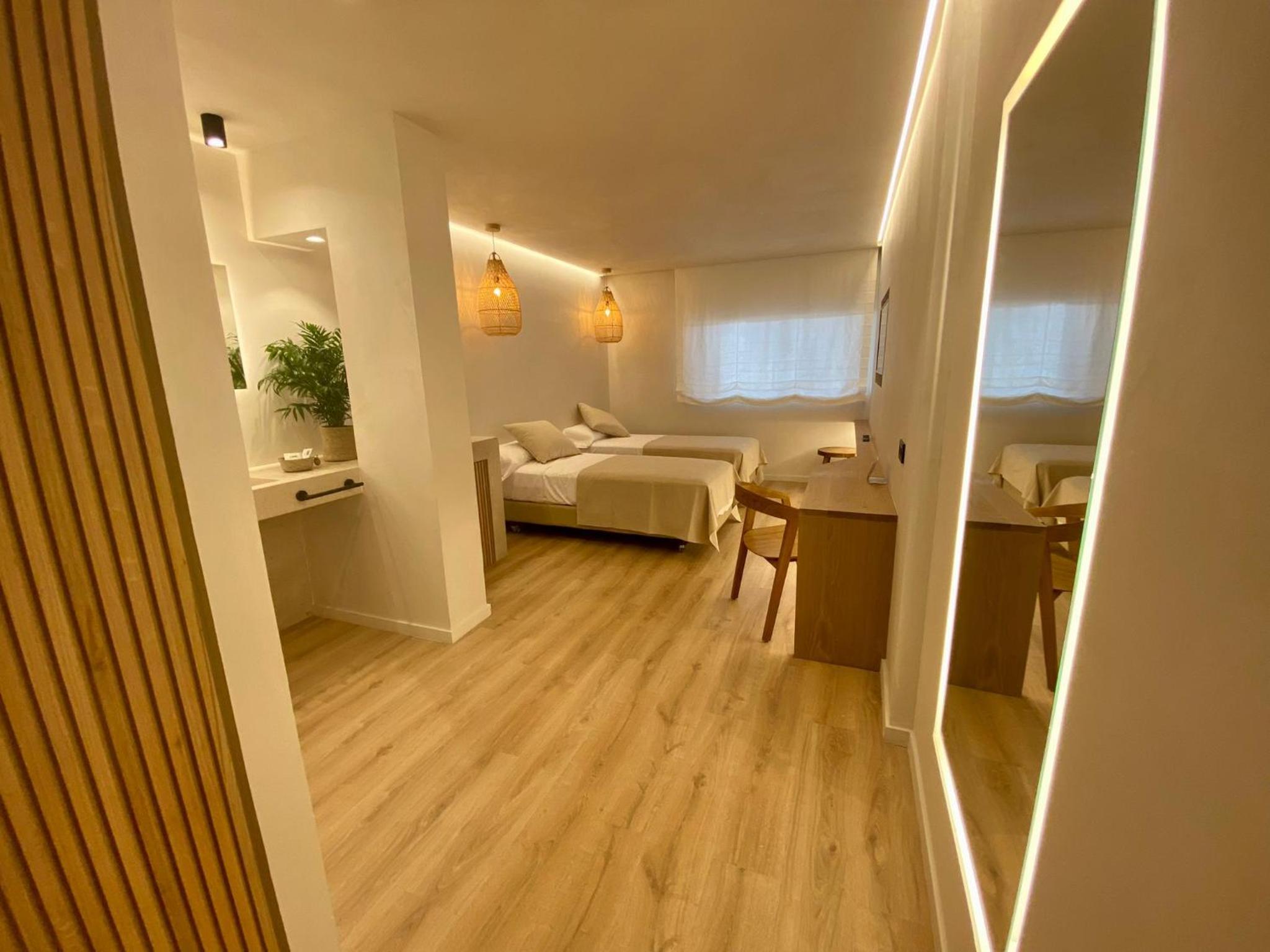 Double or Twin Room - Disability Access - Photo 3