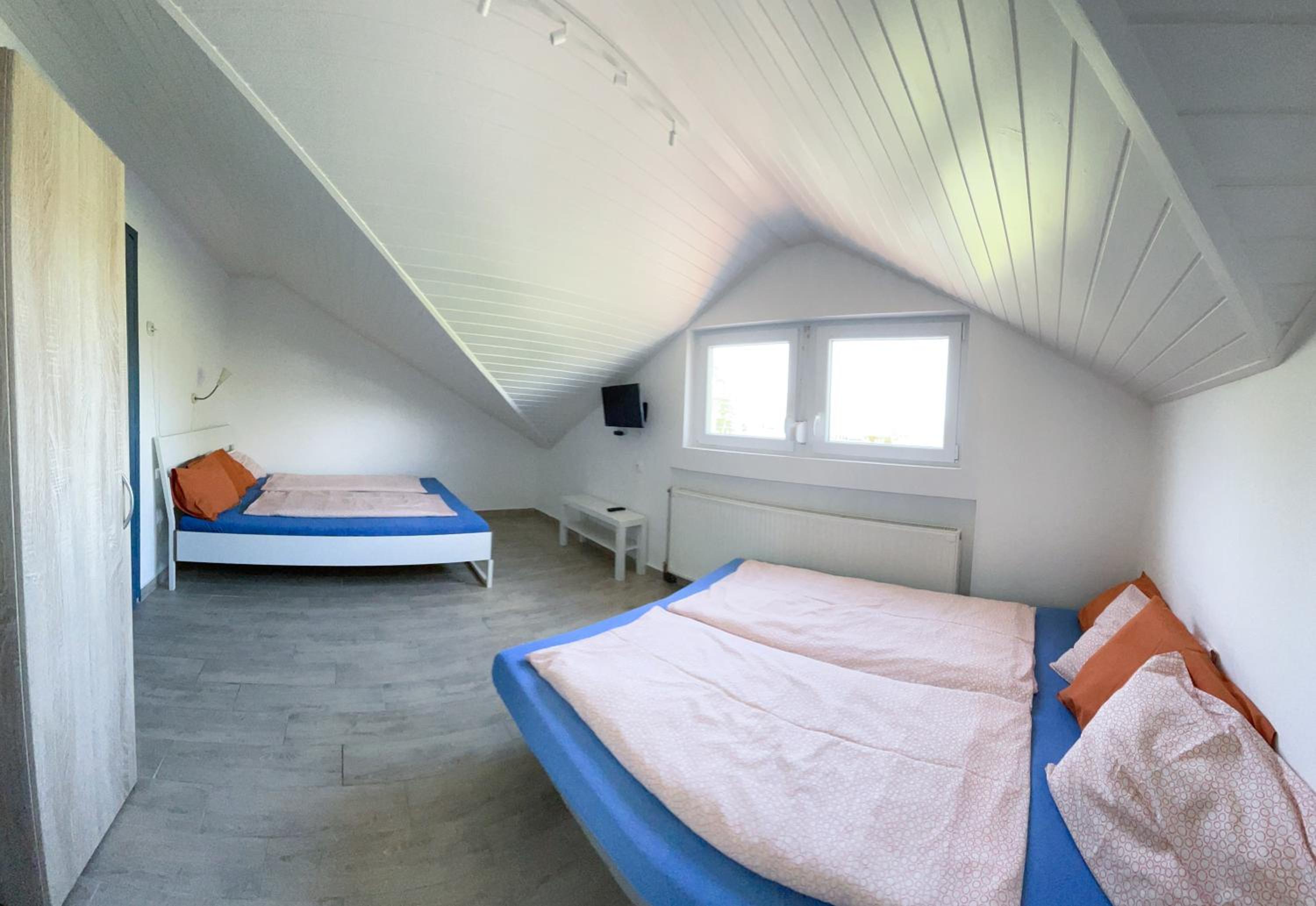 Quadruple Room - Attic - Photo 4