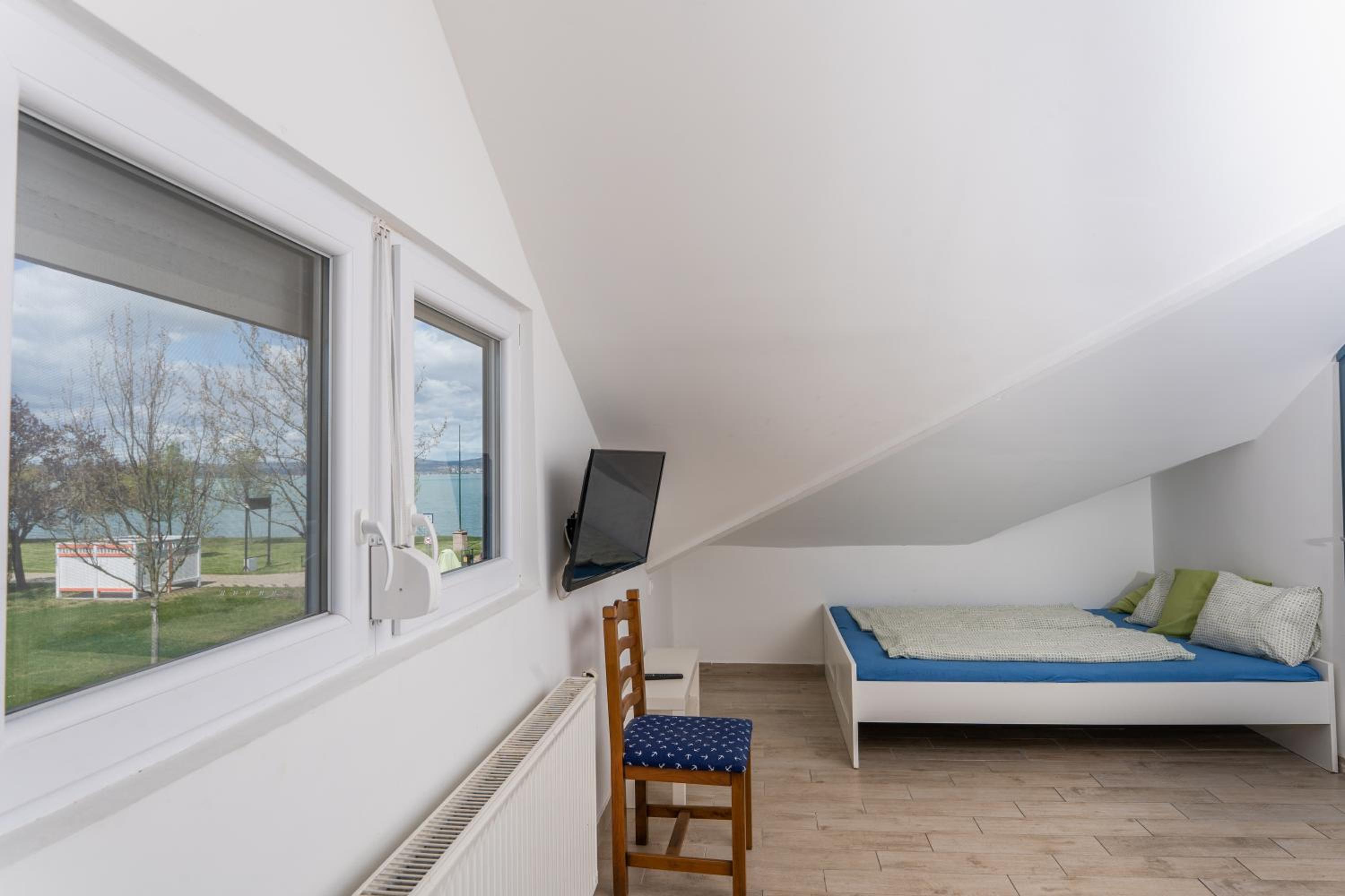 Quadruple Room - Attic - Photo 19