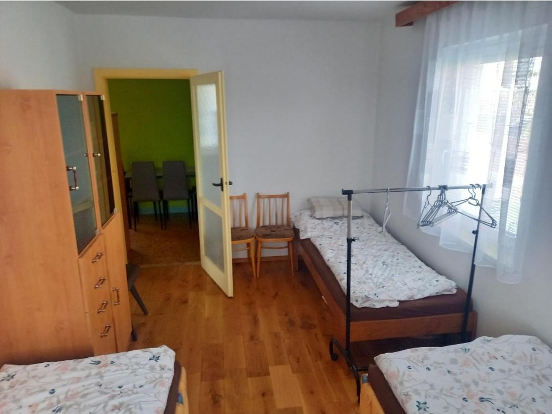 Two-Bedroom Apartment - Photo 9