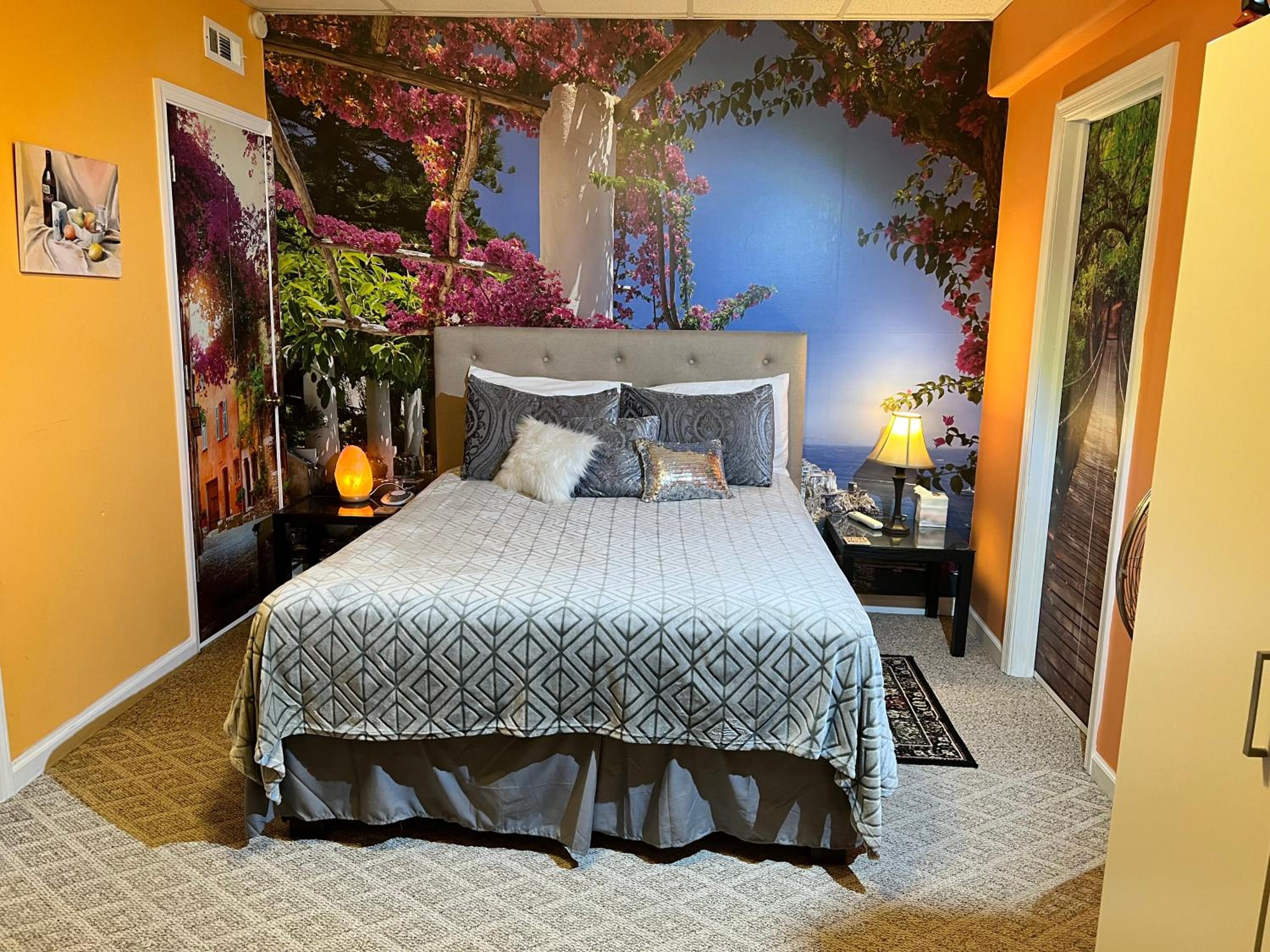 Double Room with Shared Bathroom photo 1