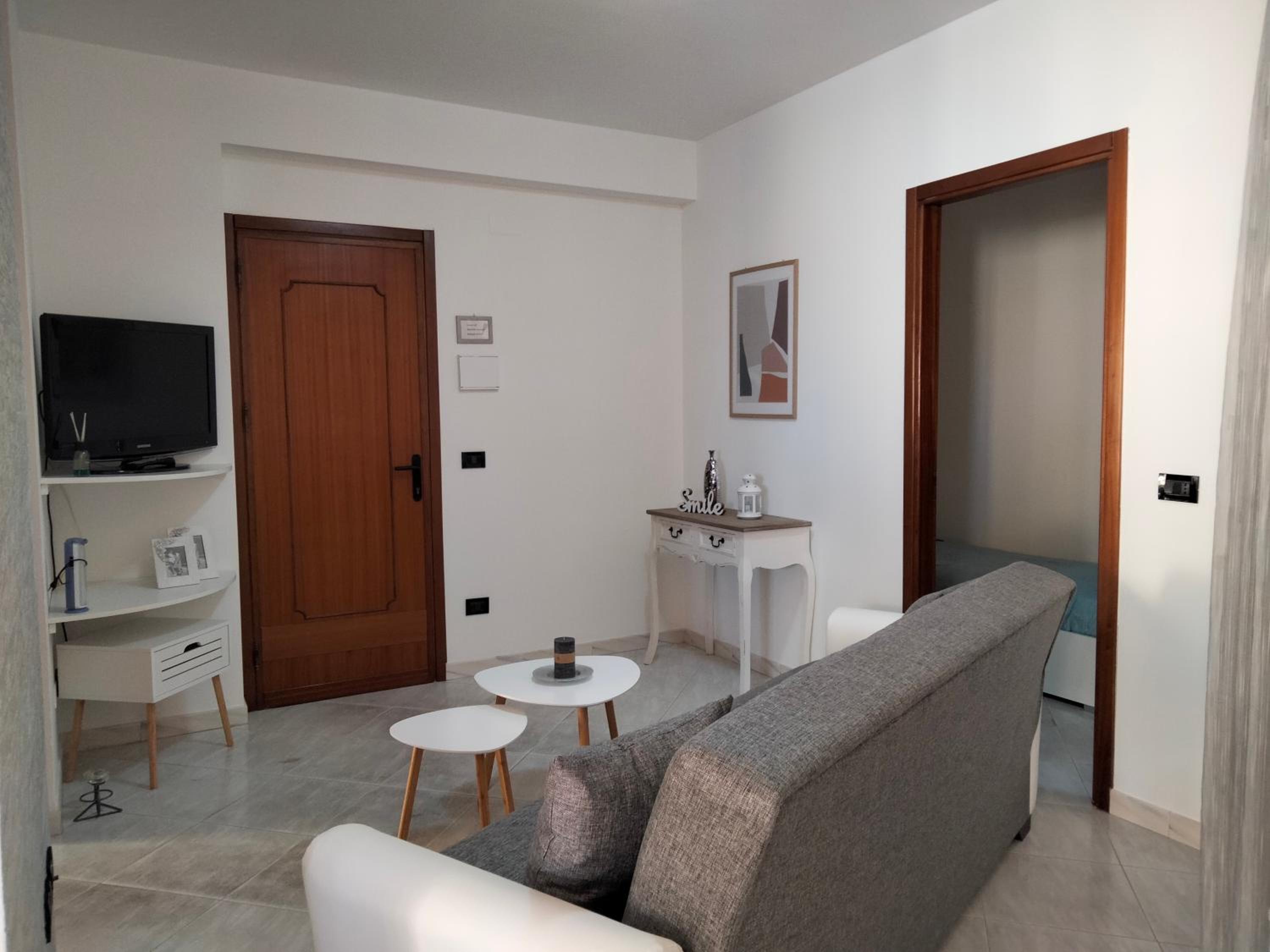 Apartment with Sea View - 2 - Photo 8