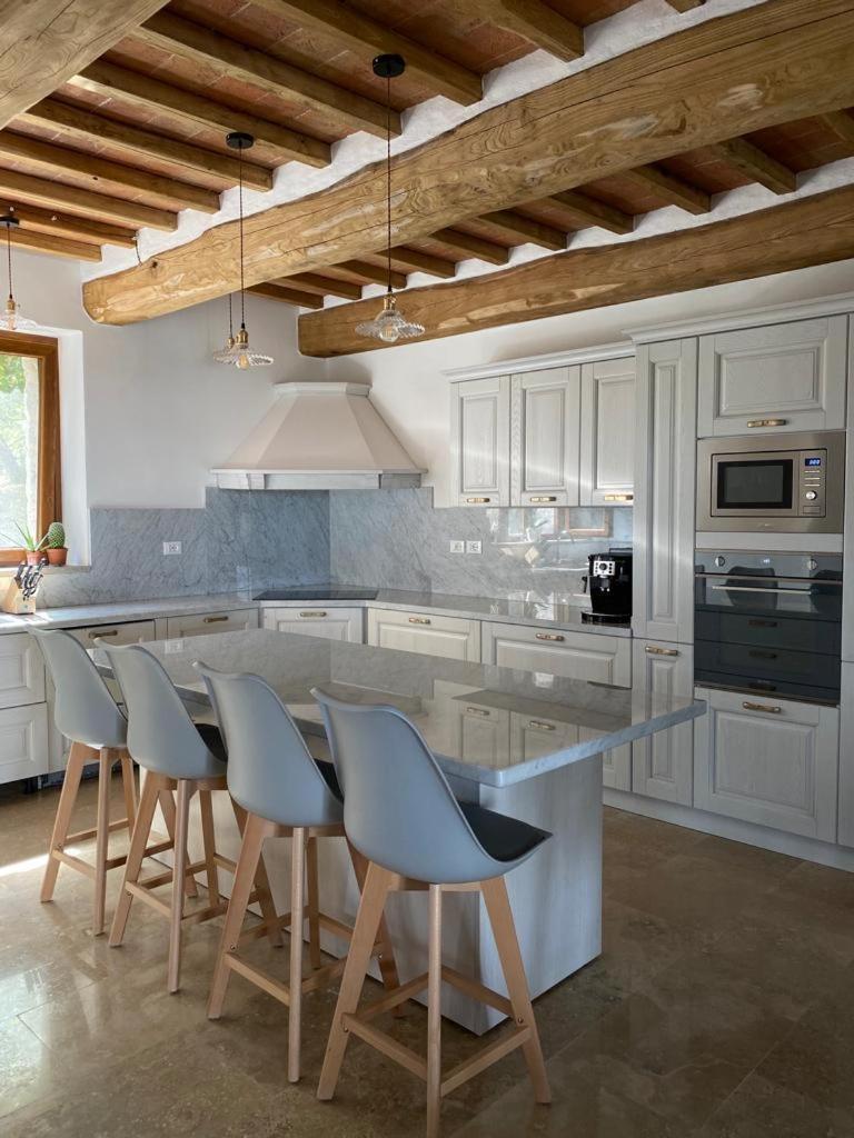 Villa photo 3