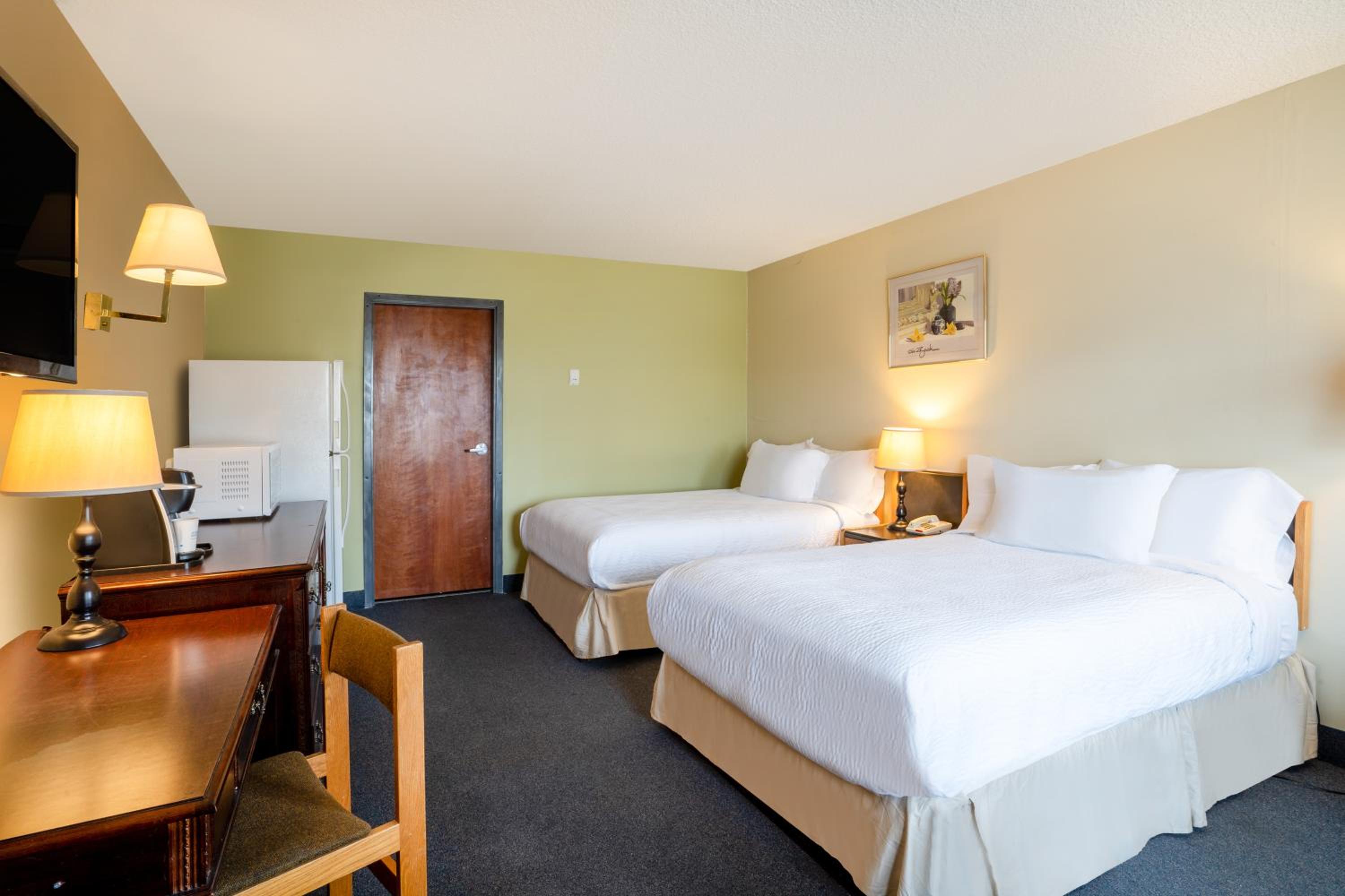 Double Room with Two Double Beds - Non-Smoking - Photo 1
