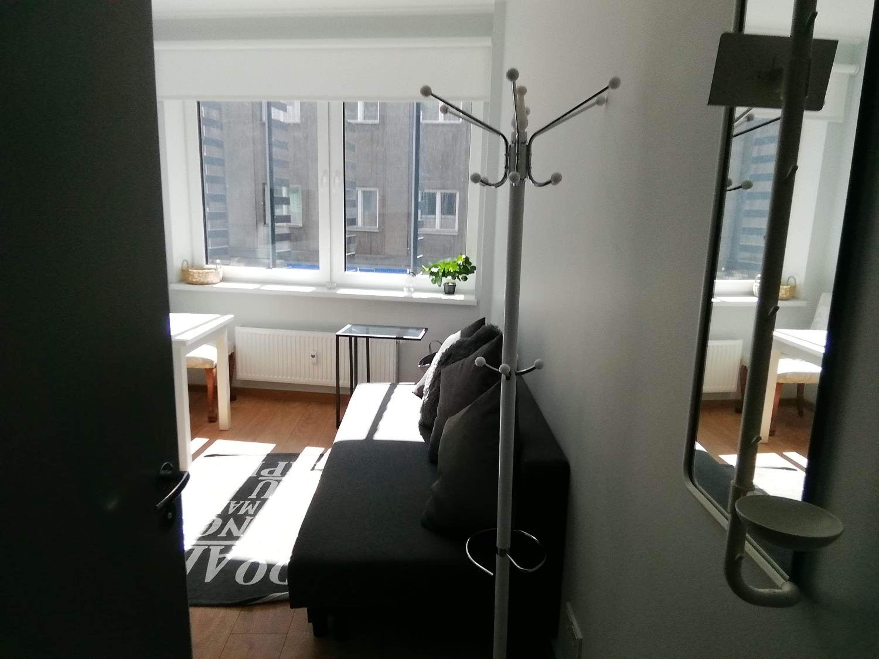 One-Bedroom Apartment - Photo 4