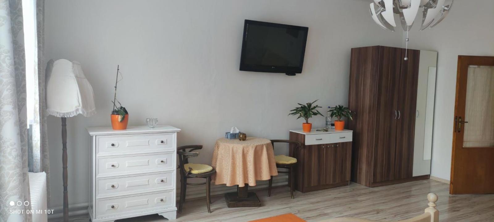 Two-Bedroom Apartment - Photo 9