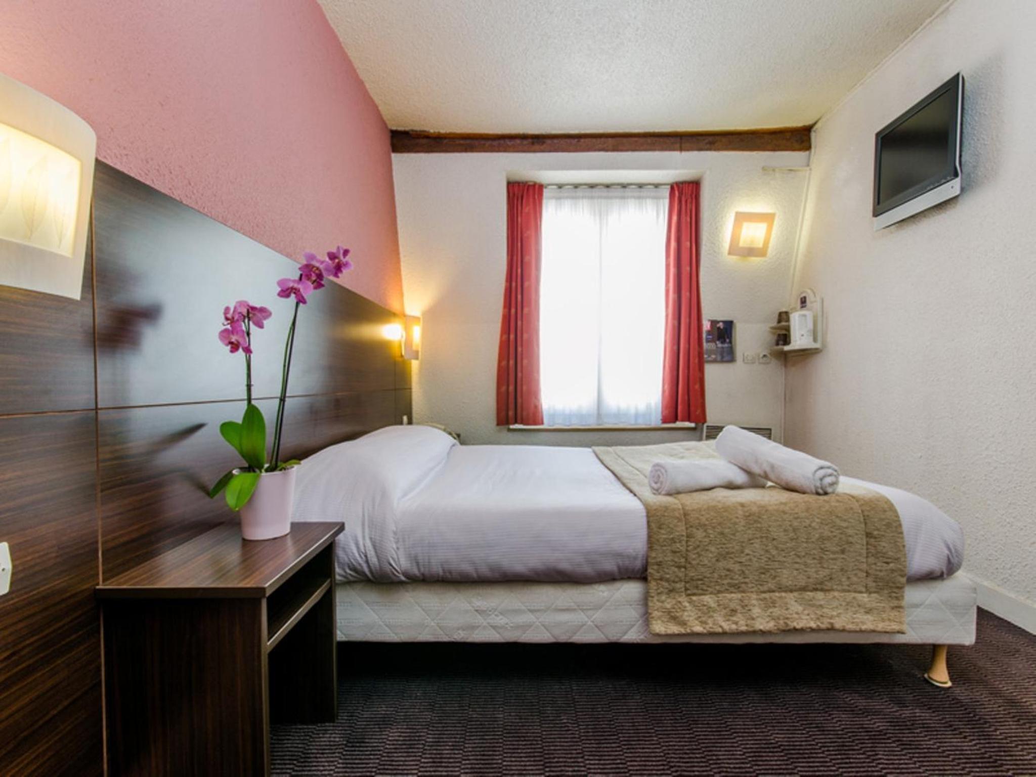 Double Room - Photo 5