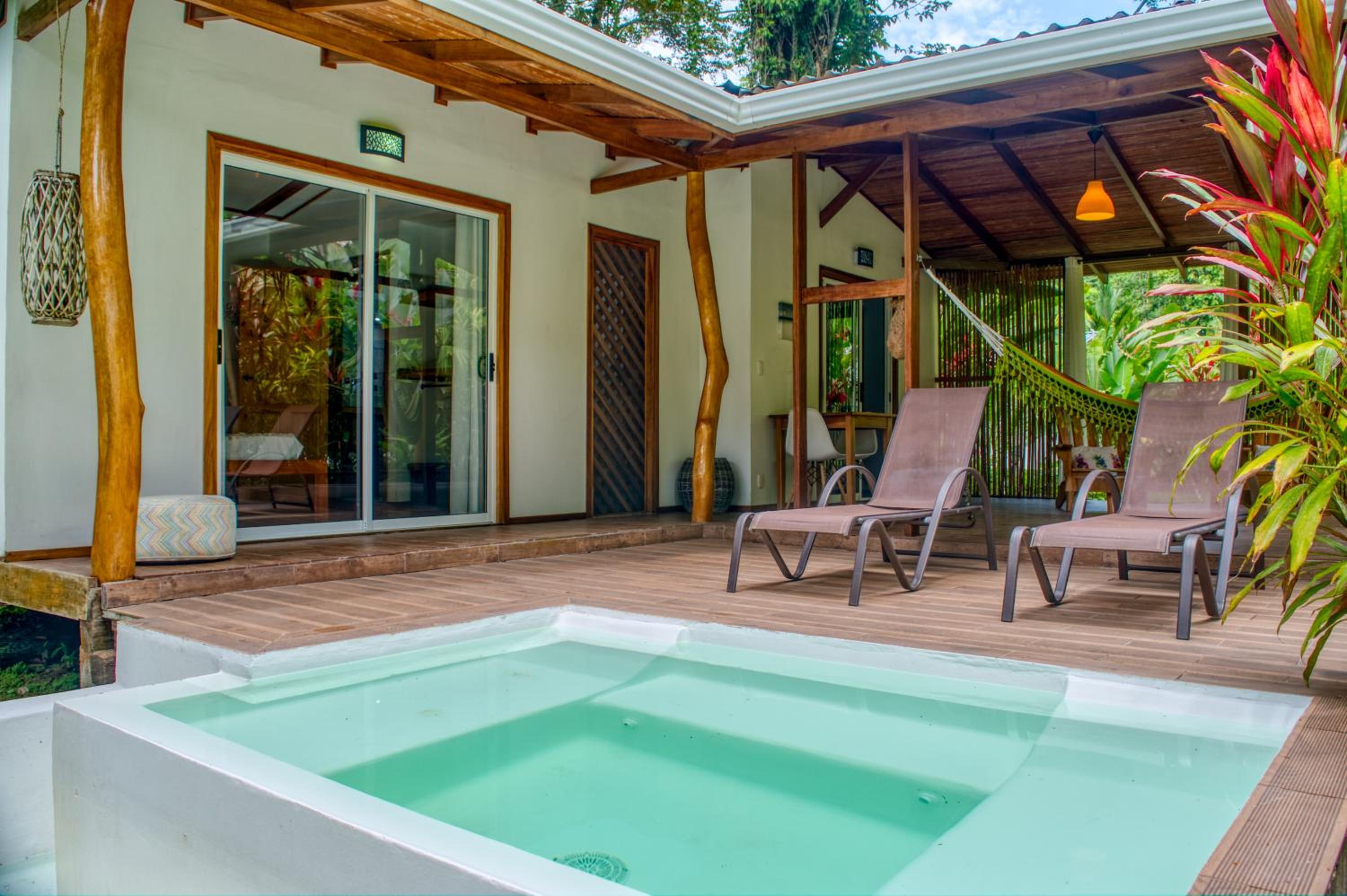 Deluxe Bungalow with Garden View photo 1