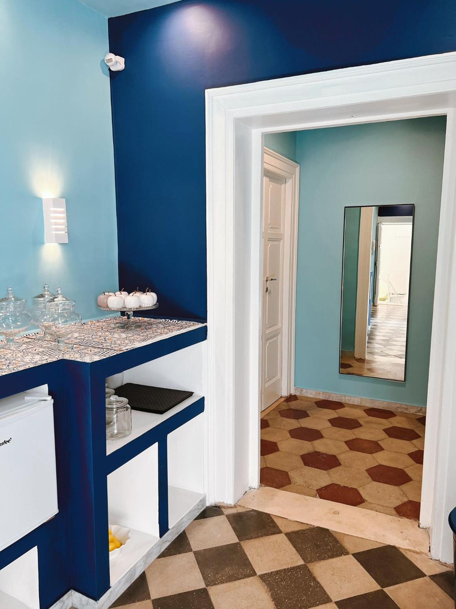 Family Room - Photo 1