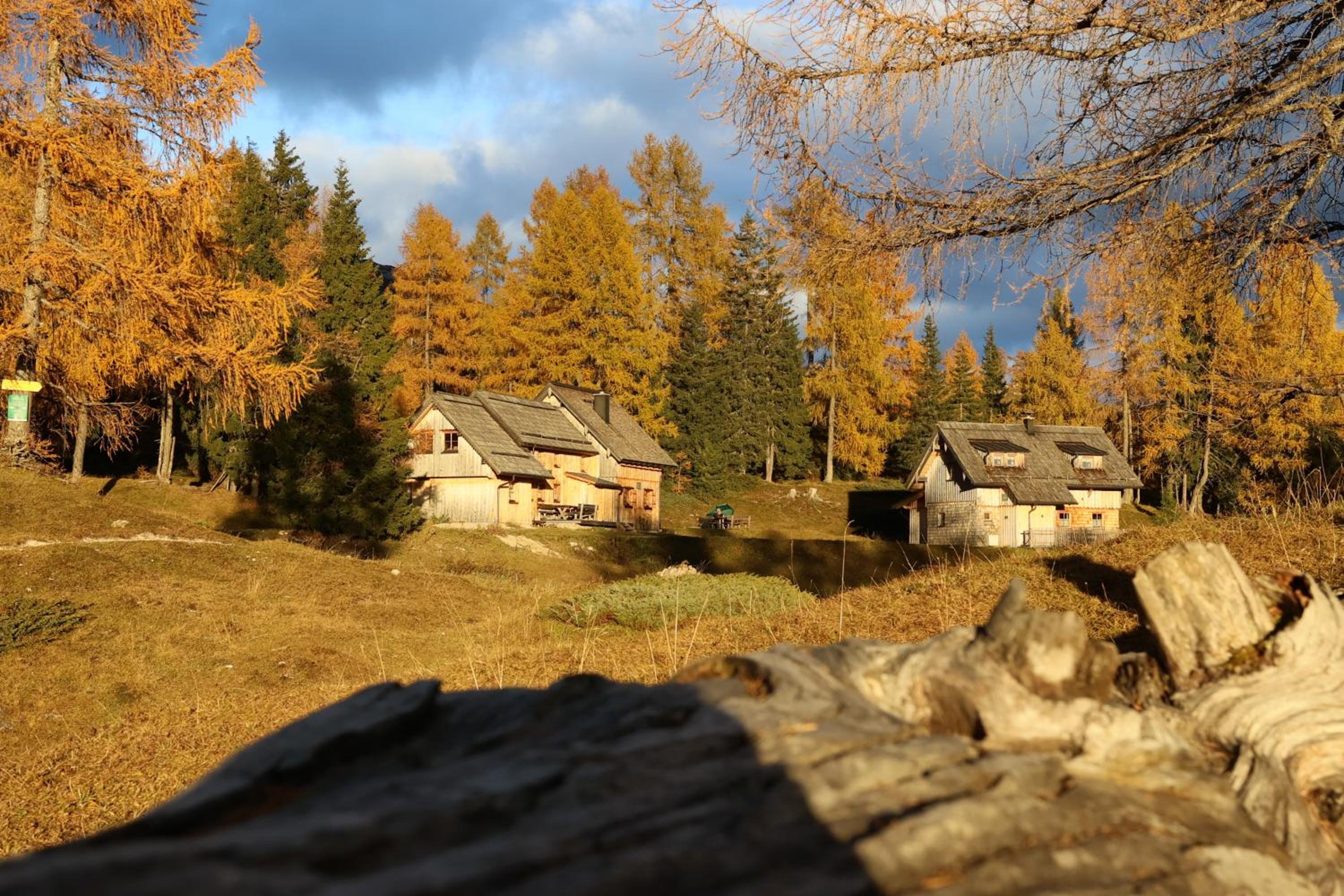 Chalet (8 Adults) photo 2