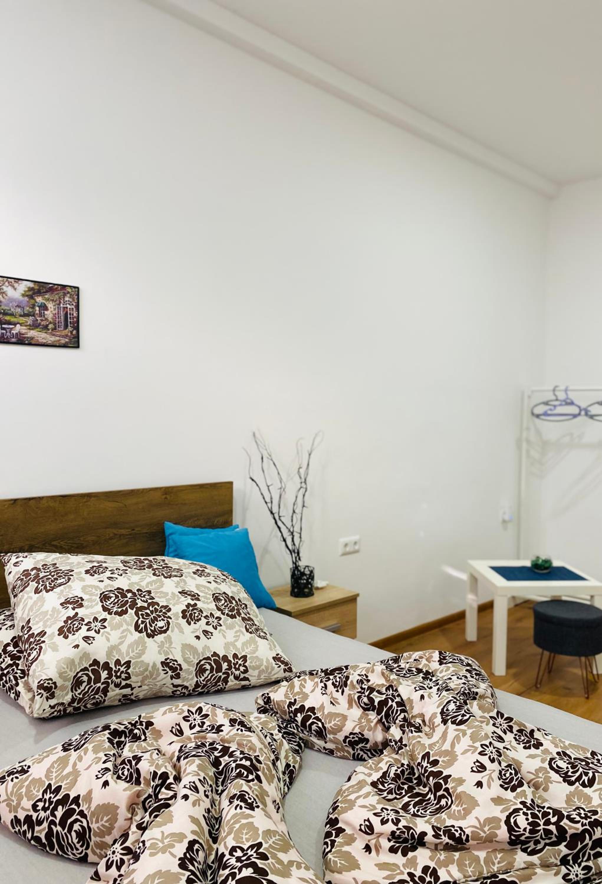 Standard Double Room - Photo 3