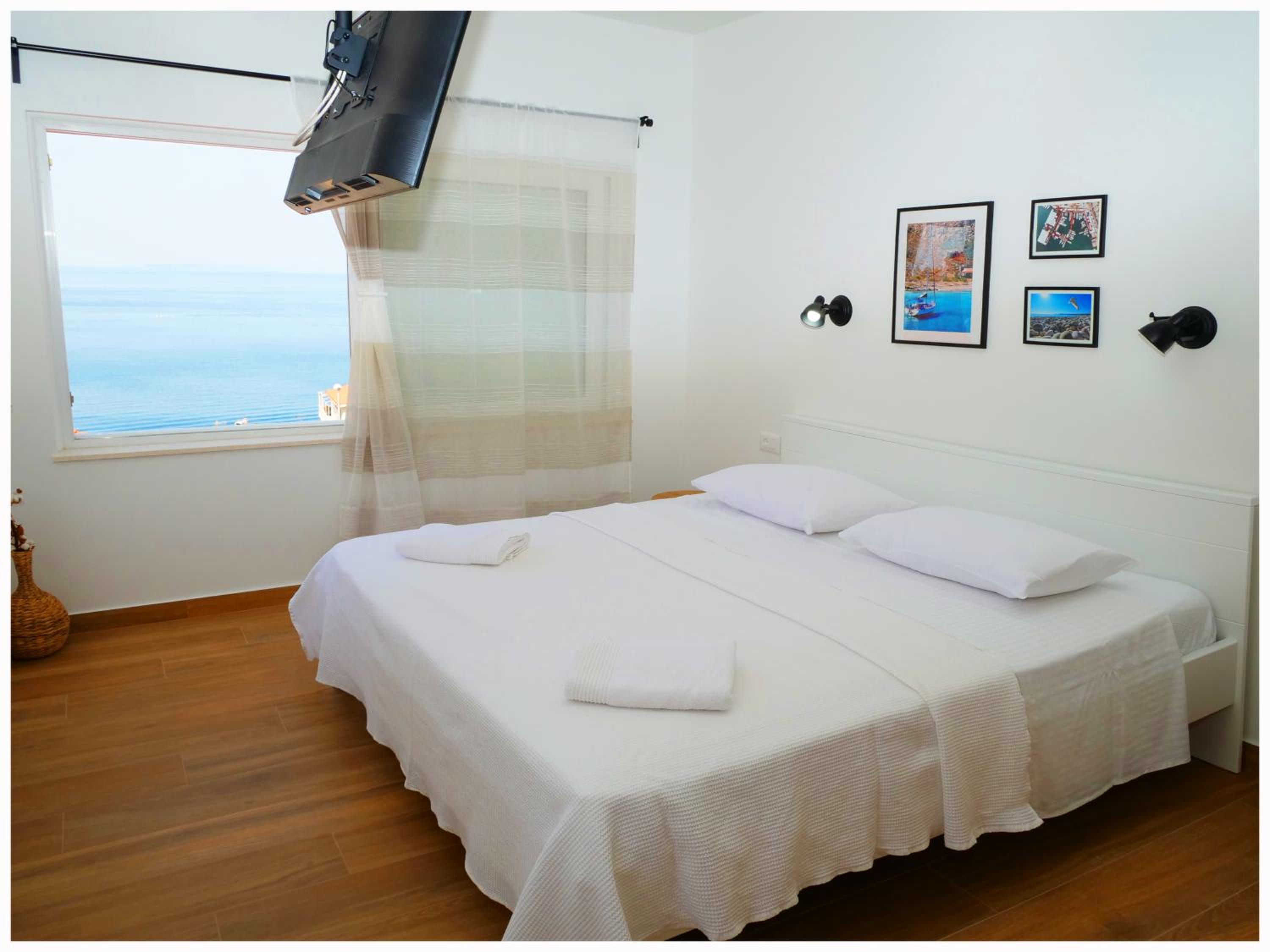Studio with Sea View