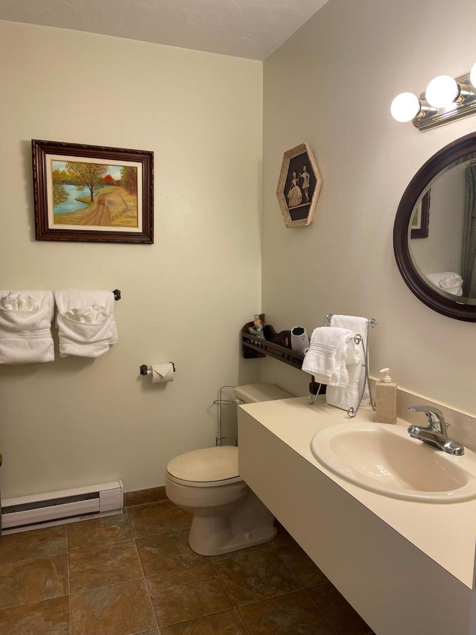 Standard Twin Room photo 3