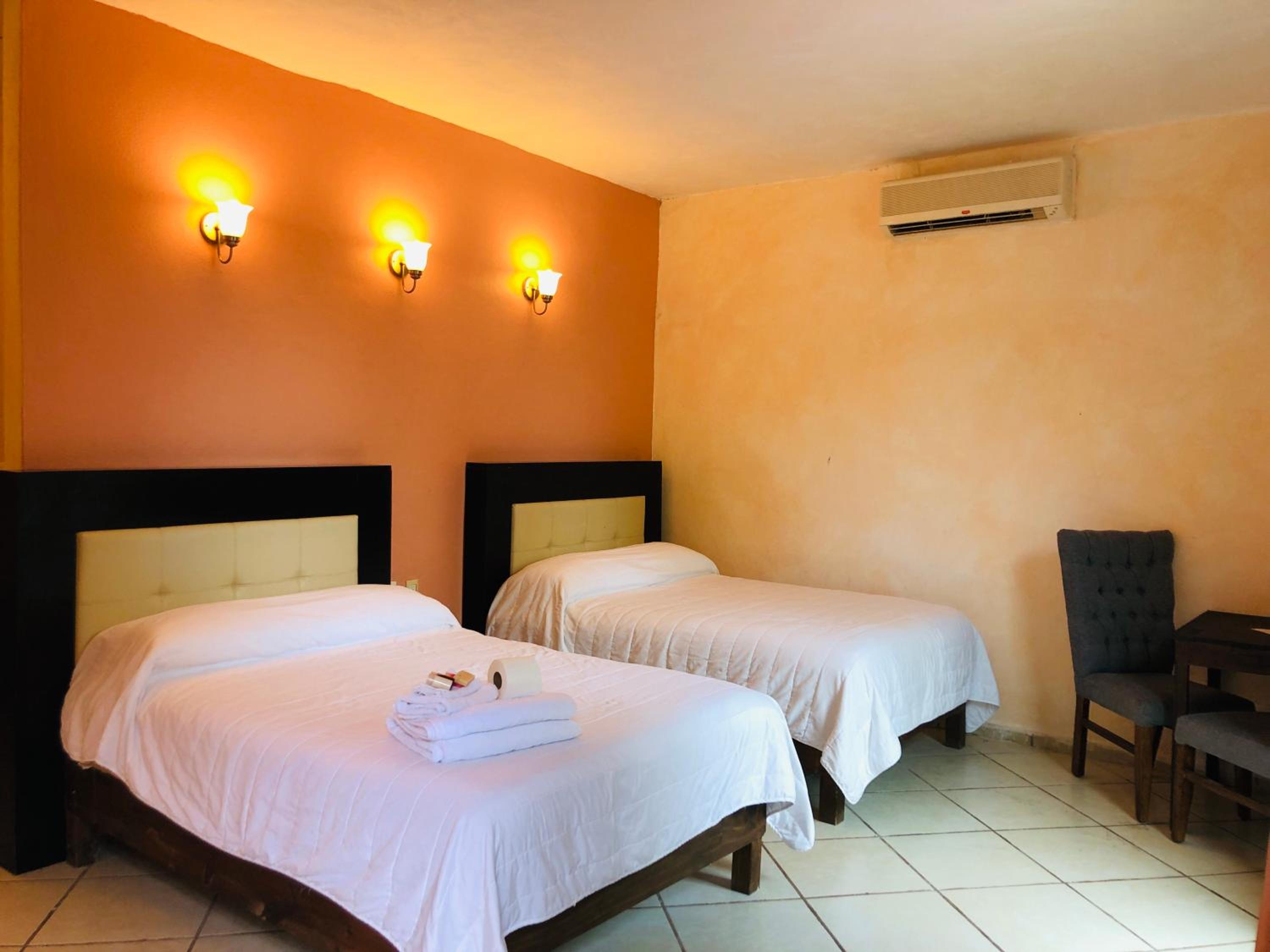 Standard Suite - Photo 1