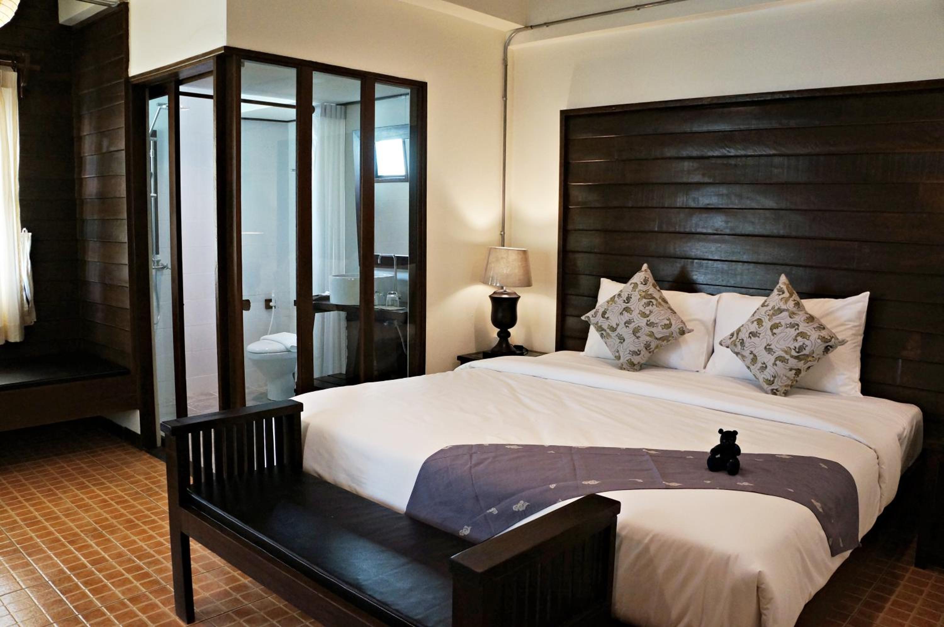 Deluxe Double Room with Balcony photo 1