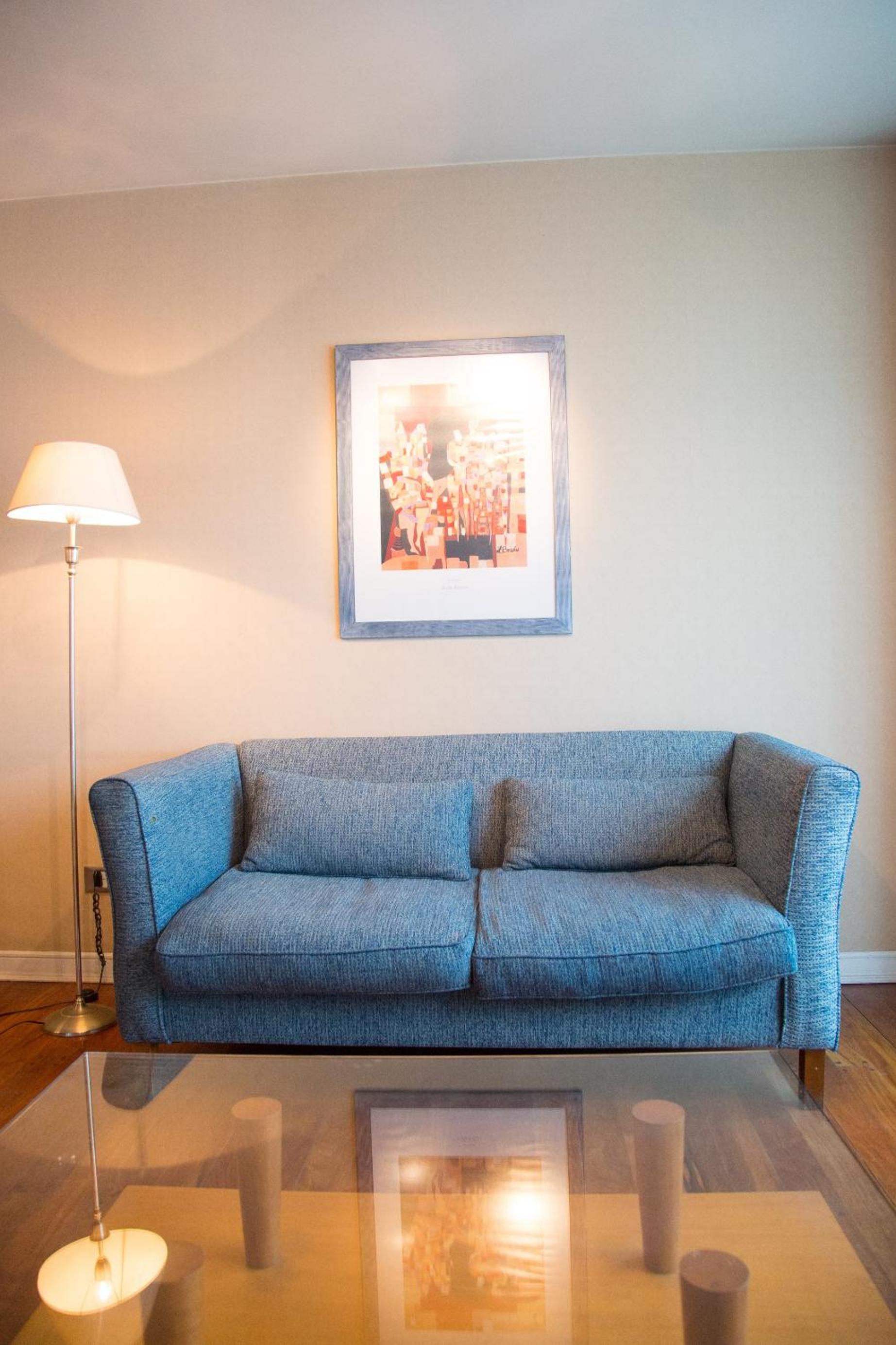 One-Bedroom Apartment photo 2
