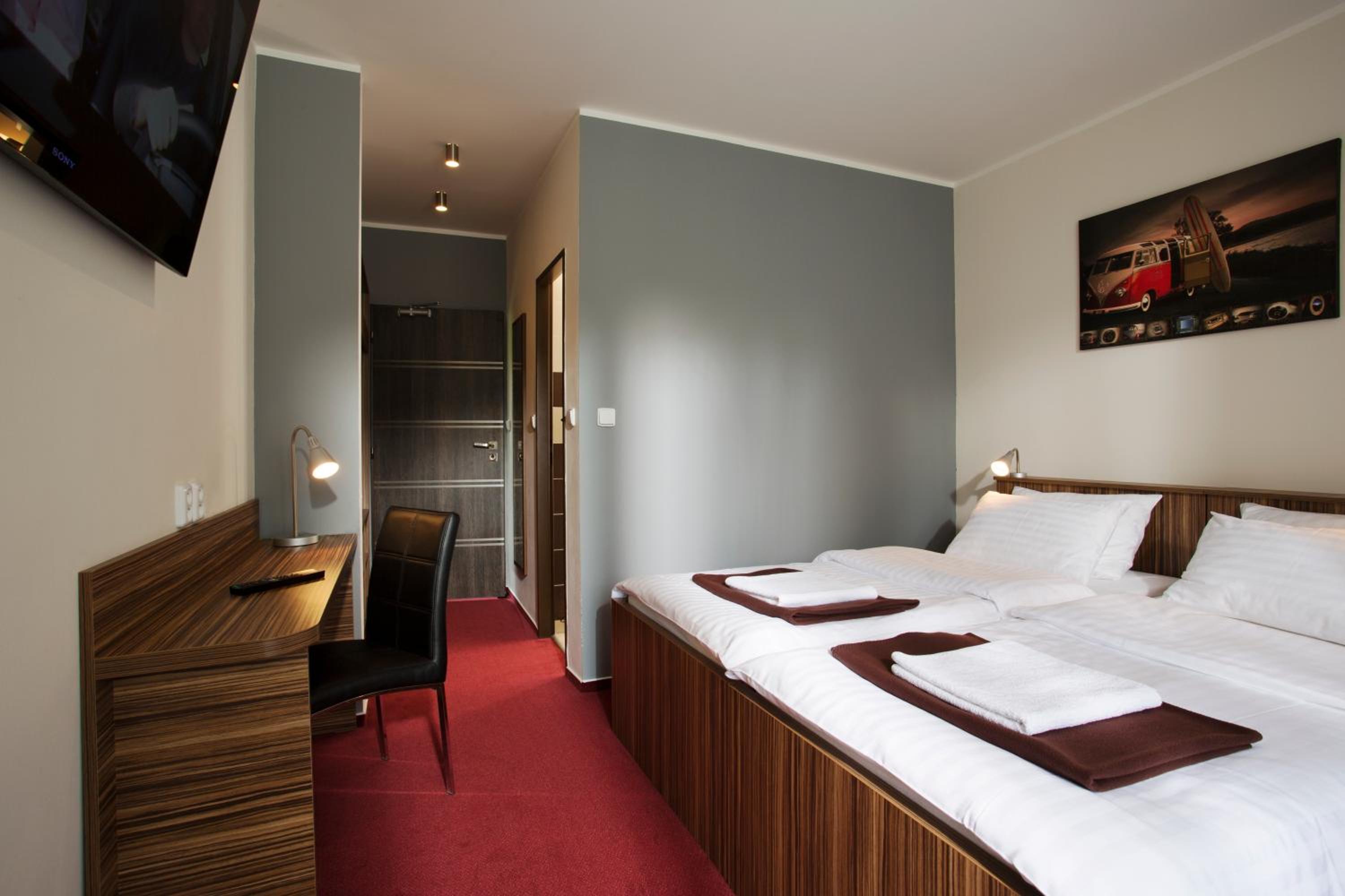 Deluxe Double Room with Balcony photo 1
