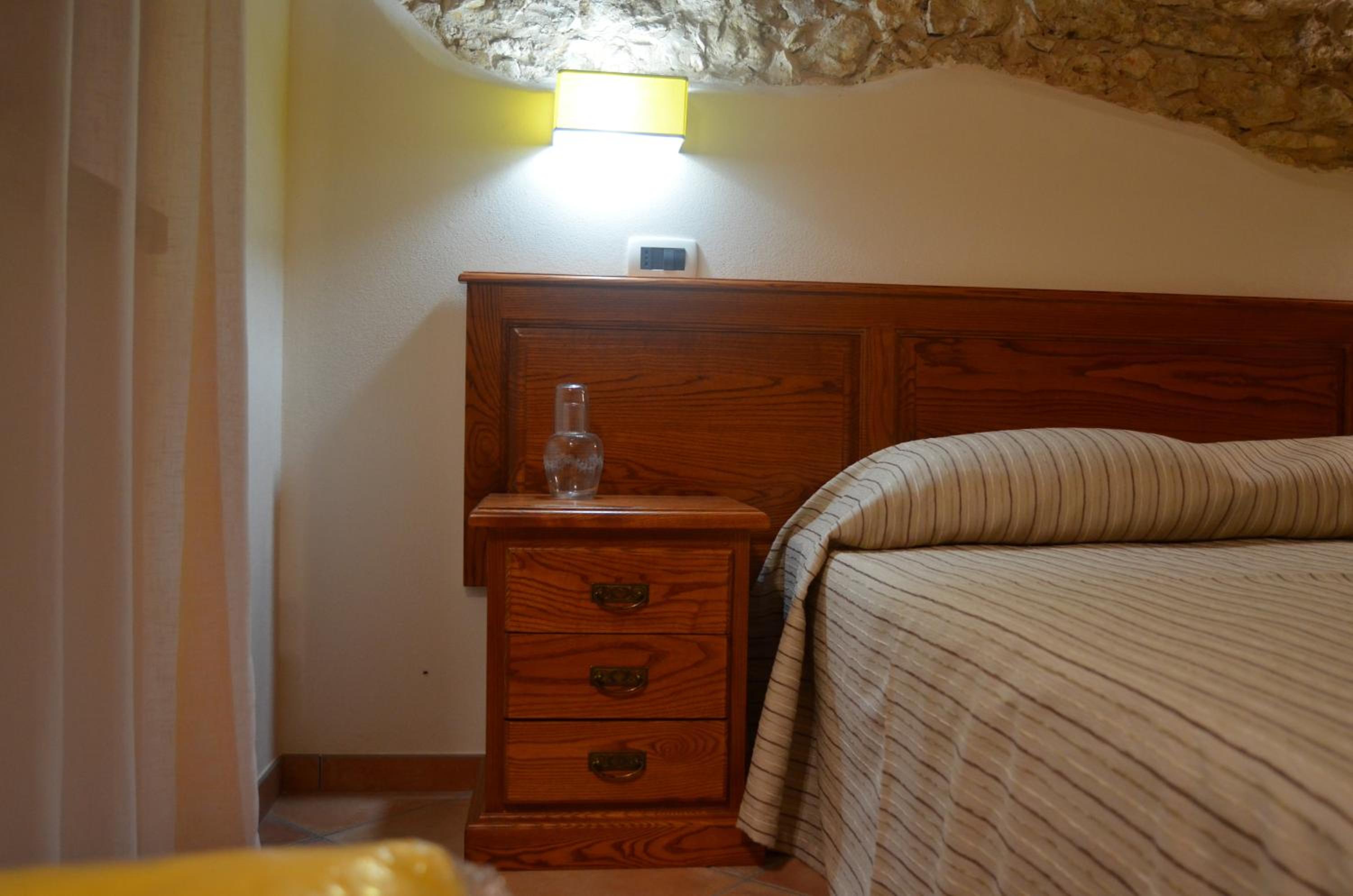 Standard Triple Room photo 3