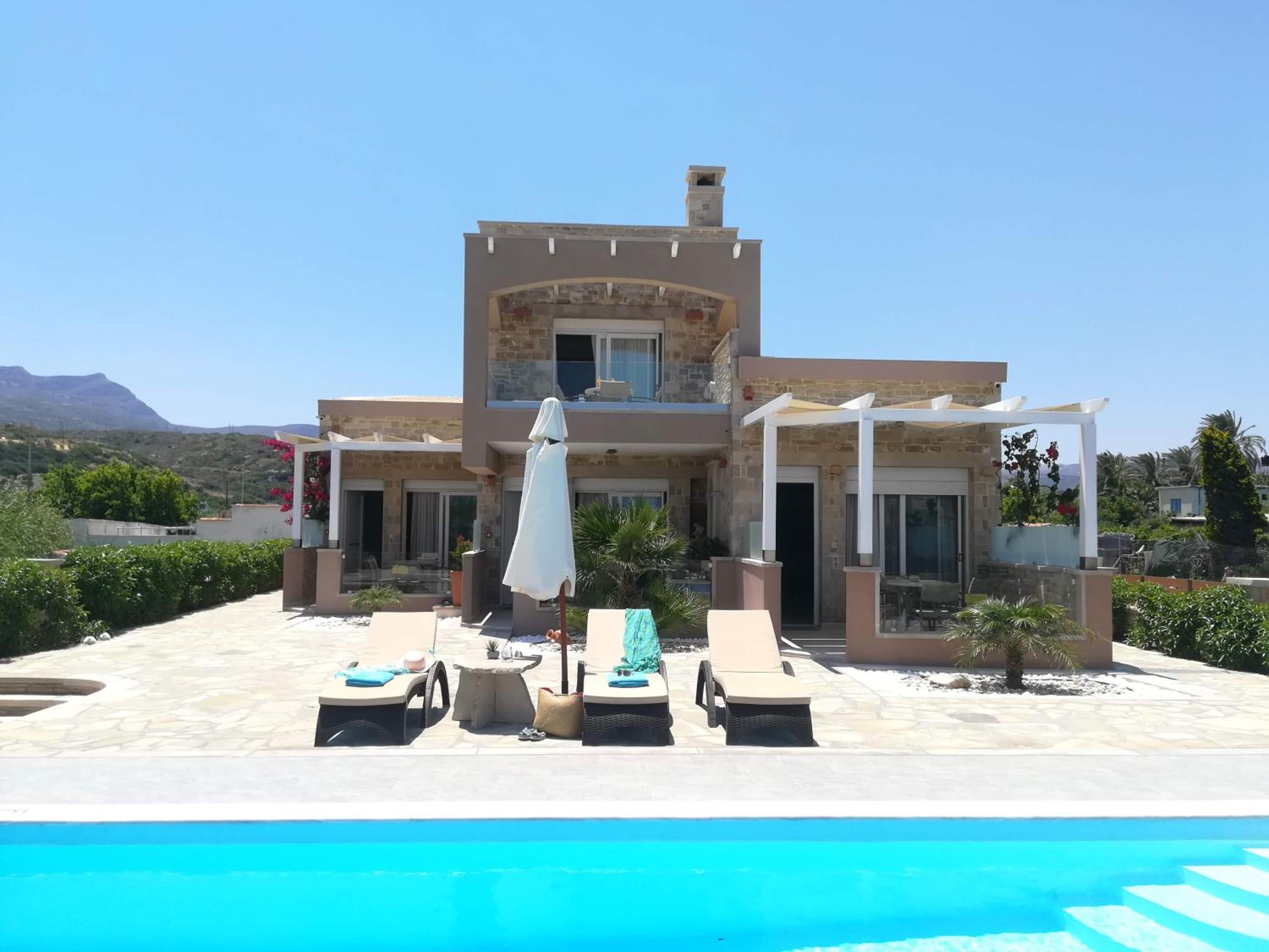 Maisonette-Beach Front photo 2