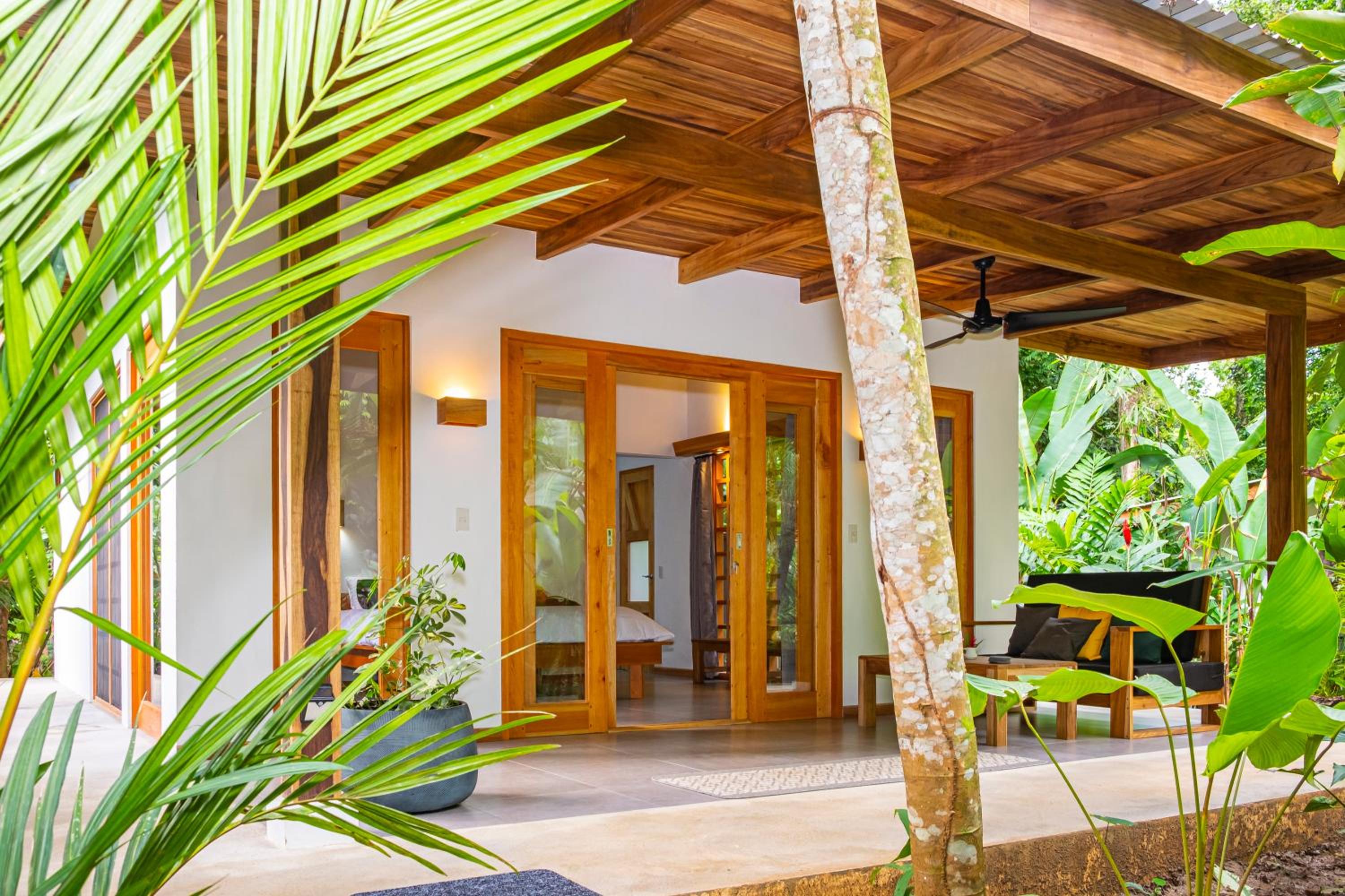 Deluxe Bungalow with Garden View