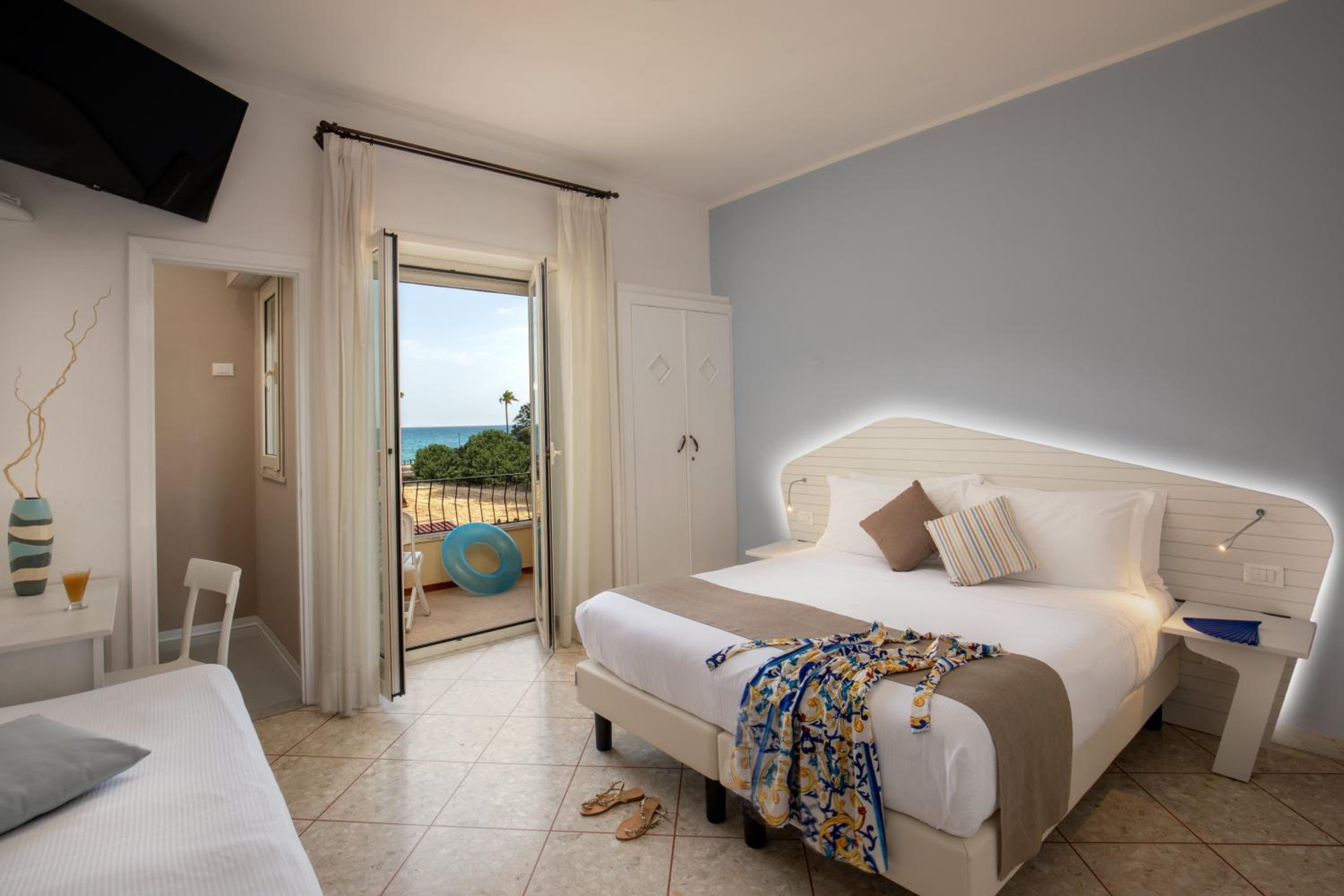 Triple Room with Balcony