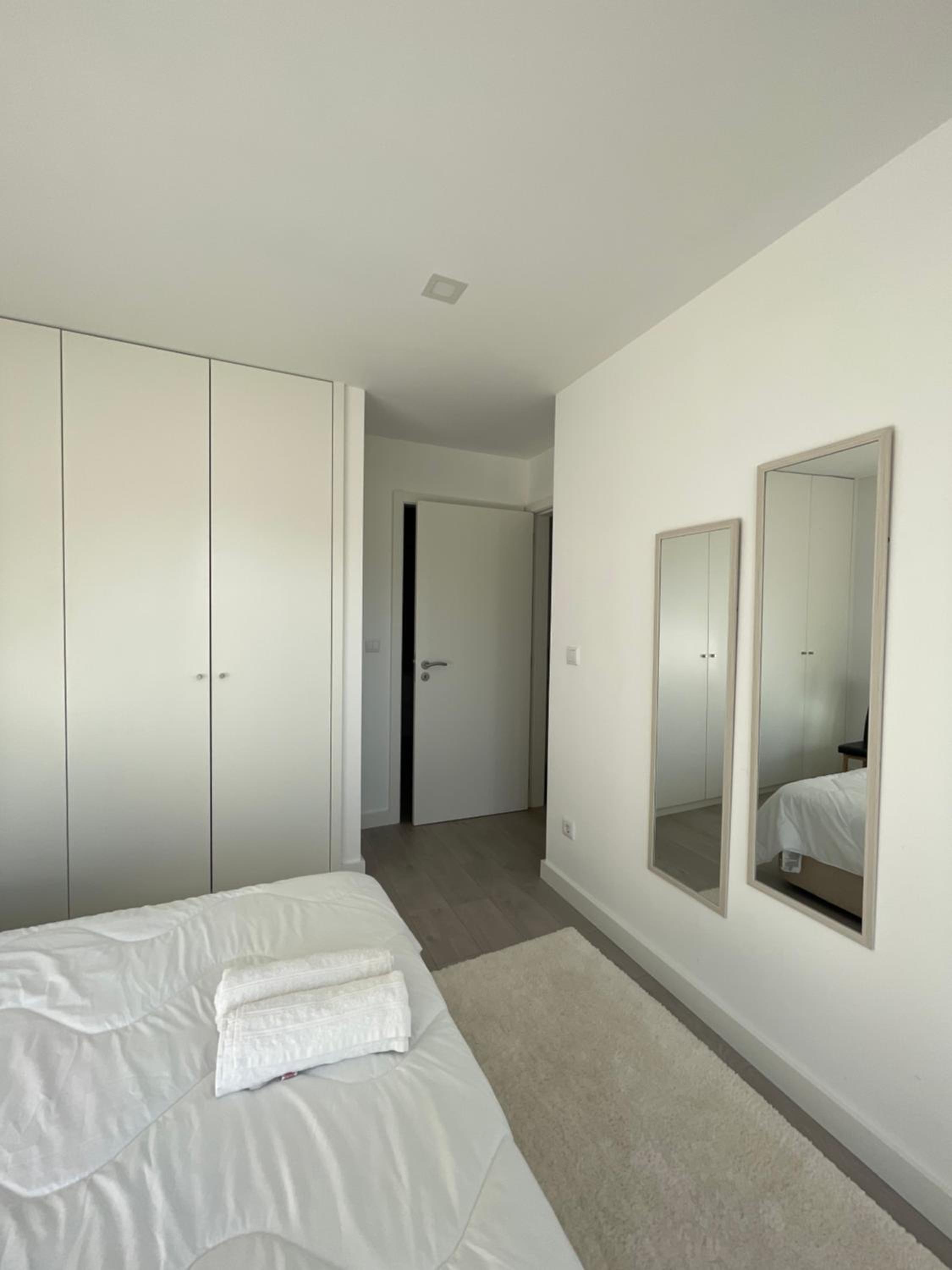 One-Bedroom Suite - Photo 7