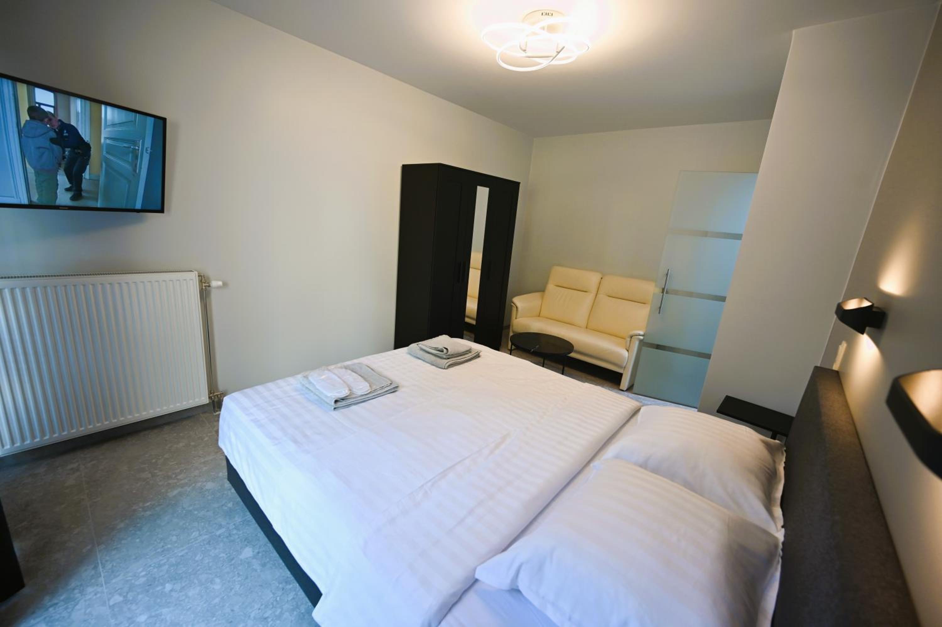 Double Room with Terrace - Photo 8