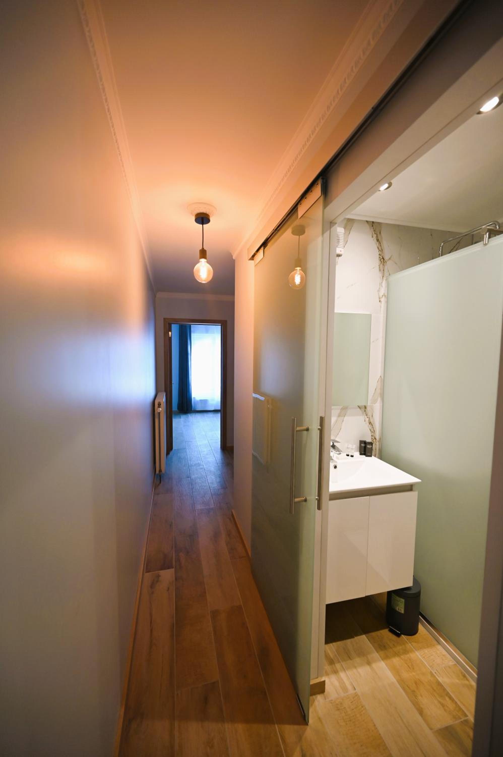 Deluxe Apartment - Photo 11