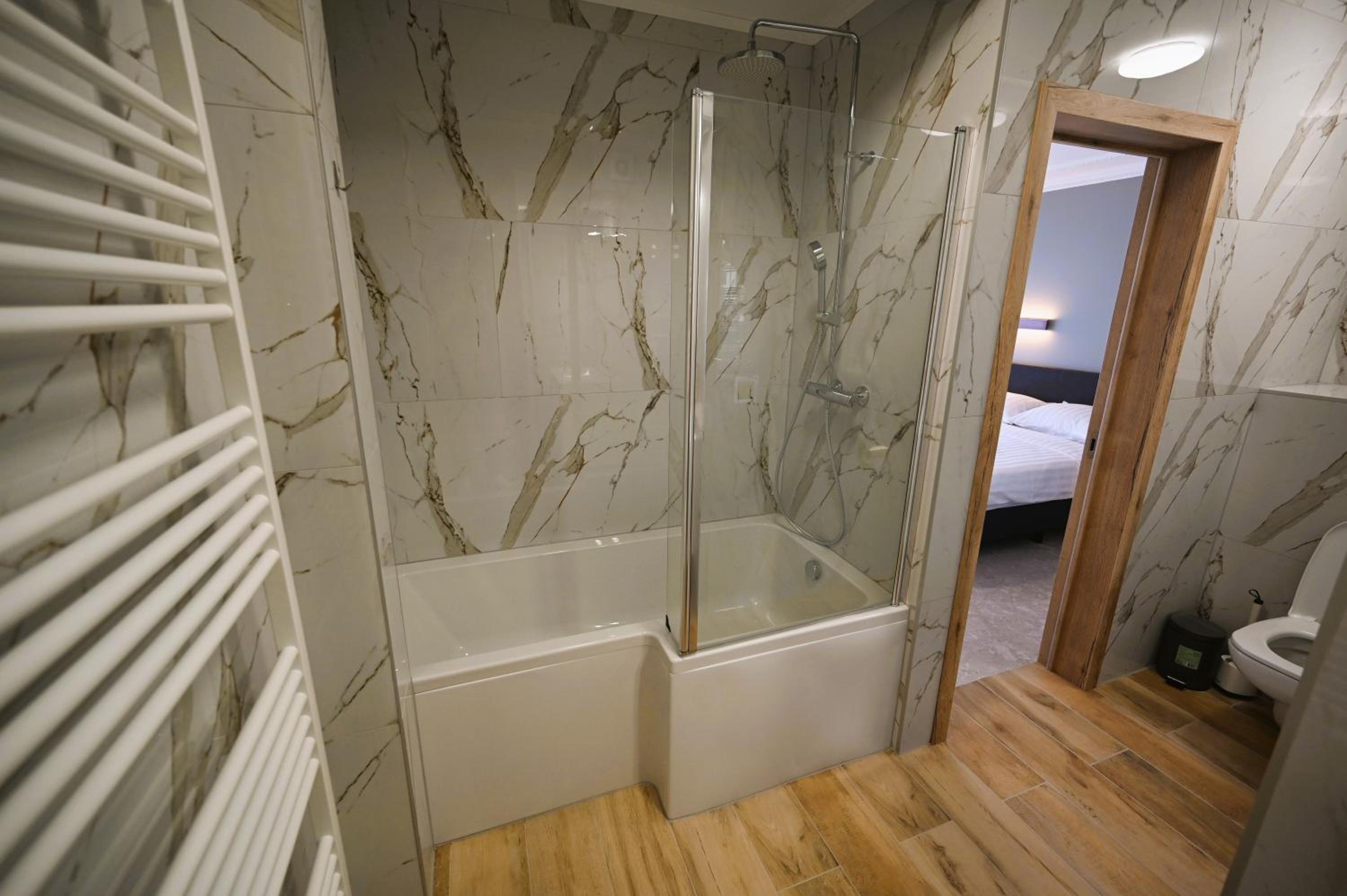 Quadruple Room with Terrace - Photo 10